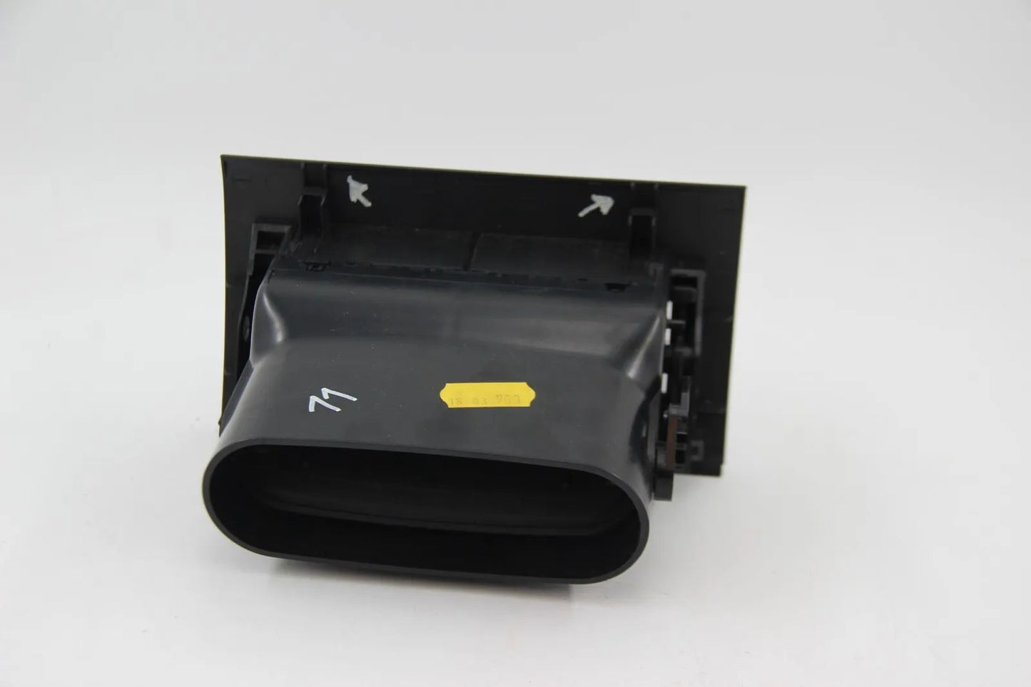 BMW E39 520i-540i M5 Frischluftgrill Fondraum (2 Halter Abgebrochen) 64228391182