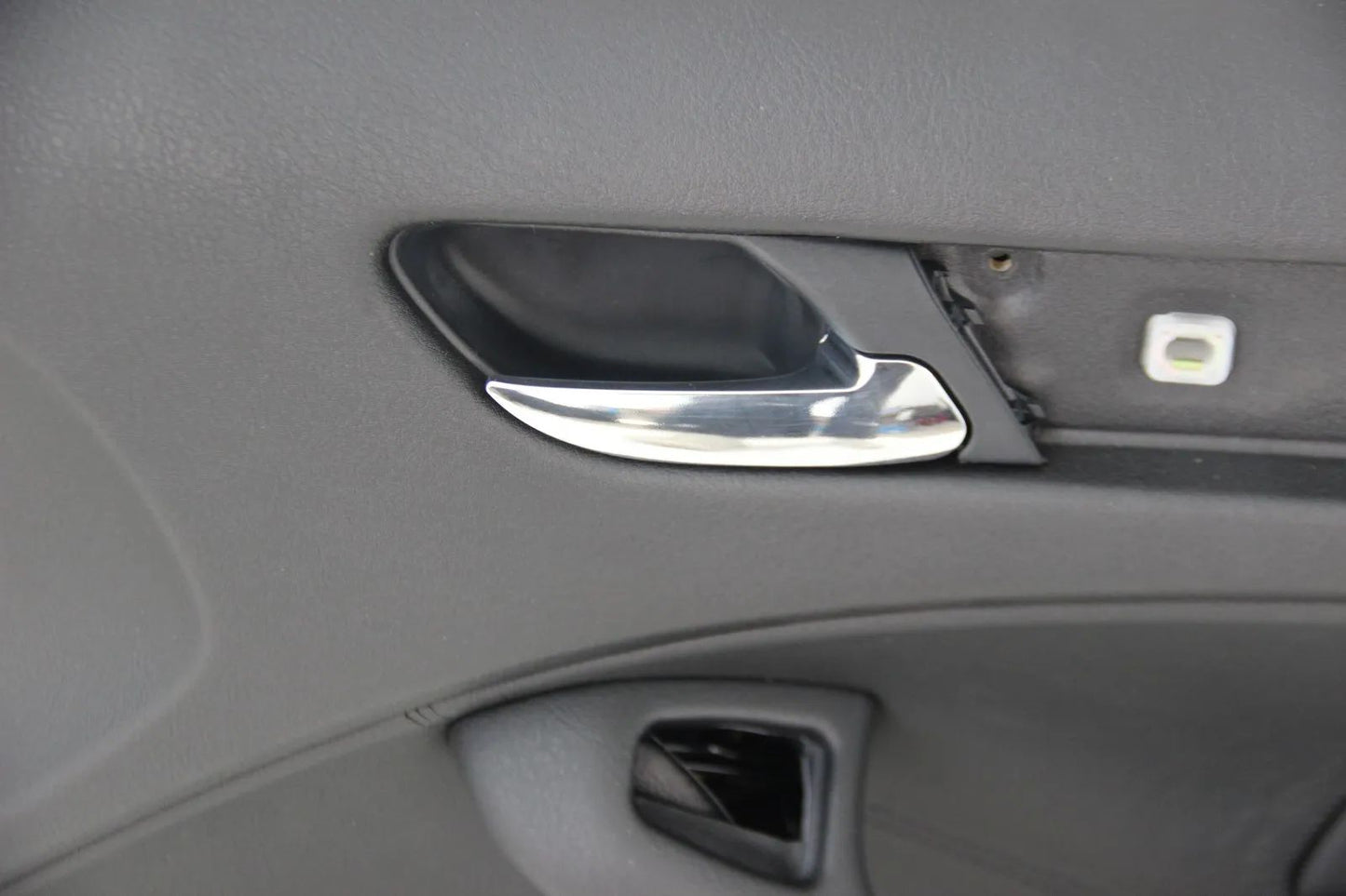 BMW E46 Limo/Touring  Türverkleidung vorn rechts schwarz 51418224596 Neu