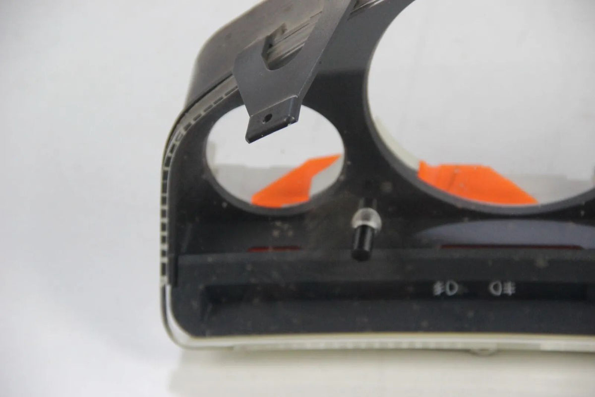 BMW E30 316i 318i Kombiinstrument Tacho Gehäuse für Tachos mit Quartz Uhr