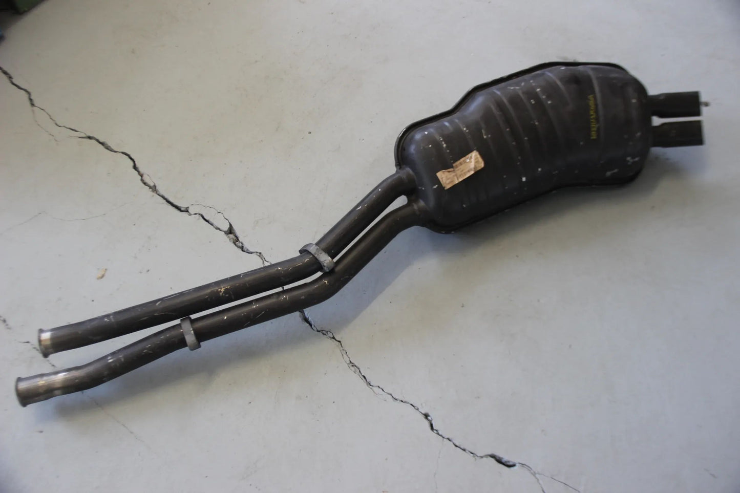 Original BMW 3er E36 325i Nachschalldämpfer 18101737095