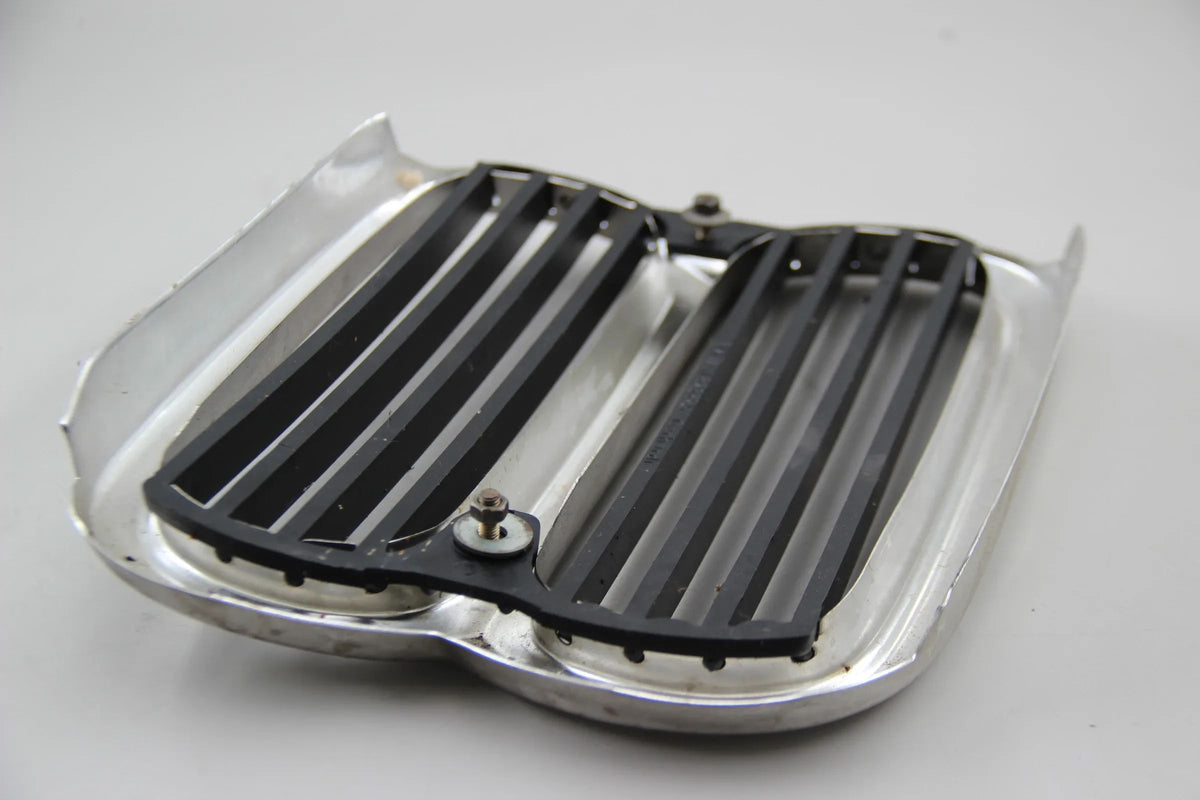 Orig. BMW E10 1502 1602 1802 2002 tii turbo Ziergitter Mitte Niere  51131826675