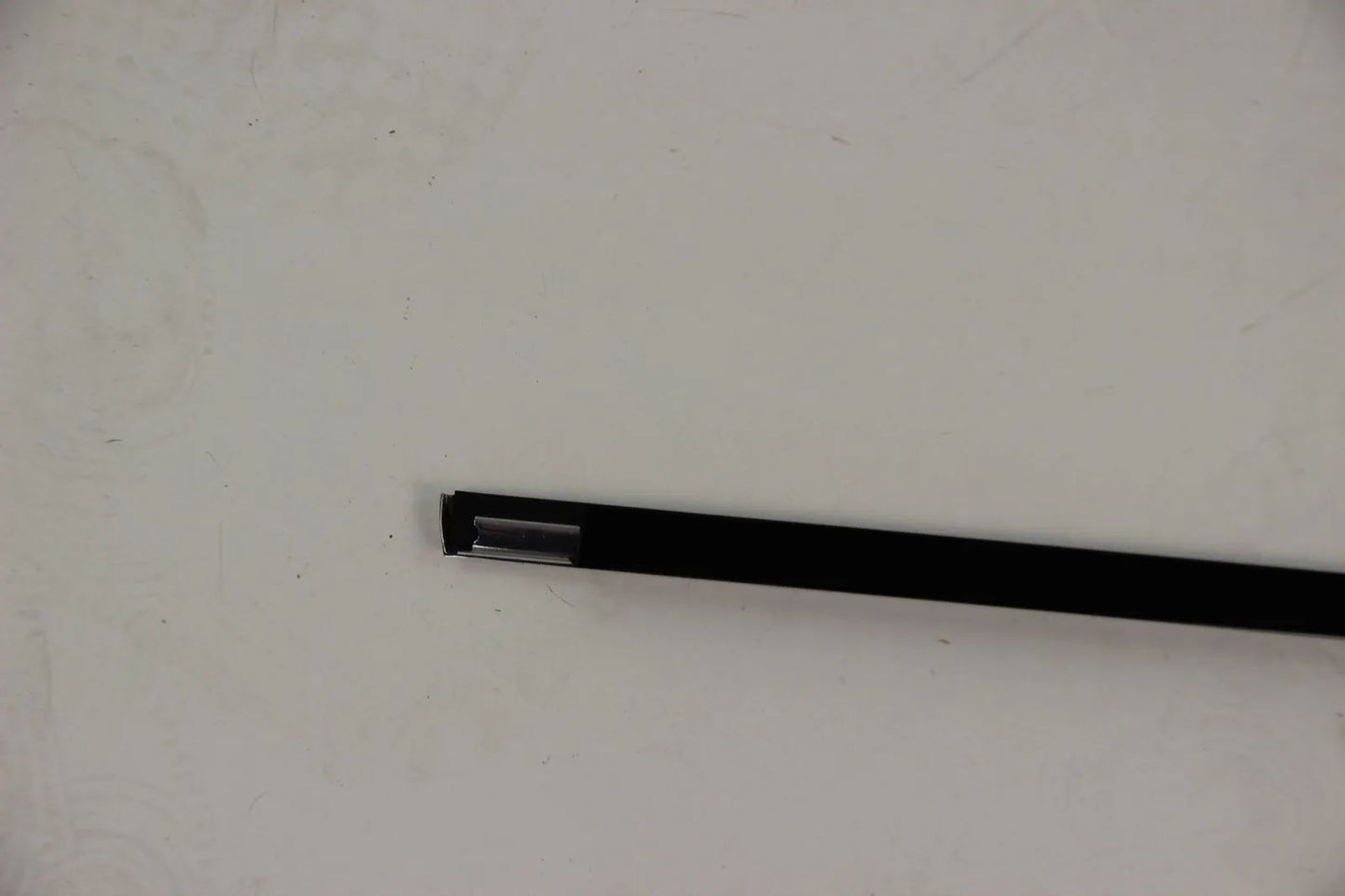 BMW E46 3er Touring 316i-330i Schachtabdeckung aussen rechts chrom hinten