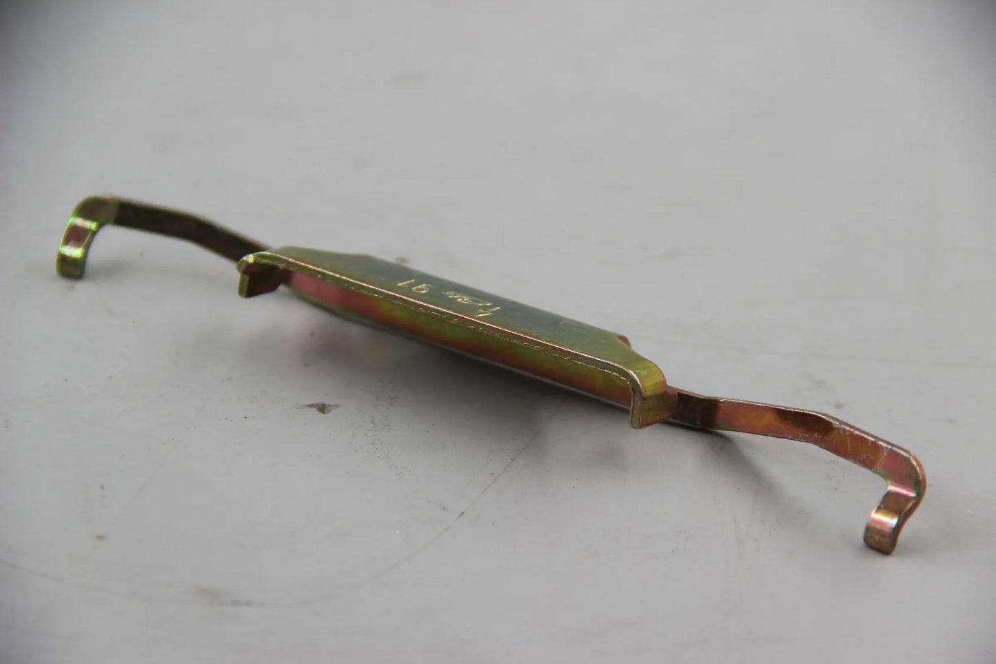 Original BMW E30 M3 E28 518i-535i E24 628CSi Haltefeder FN/28/302 34112226203