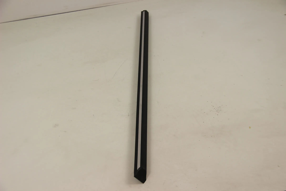 Original BMW E30 316i-325i Stossleiste Tür vorne links chrom 51131904769