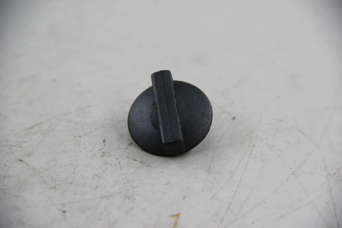 Original BMW E30 E36 E46 E34 E39 E32 E67 E31 E52 Druckknopf NOS NLA 61131373669