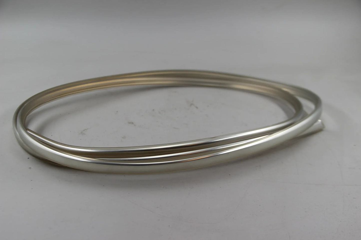 Orig. BMW E12 518i-535i E28 518i-535i M5 Limousine Zierleiste oben 51311820622