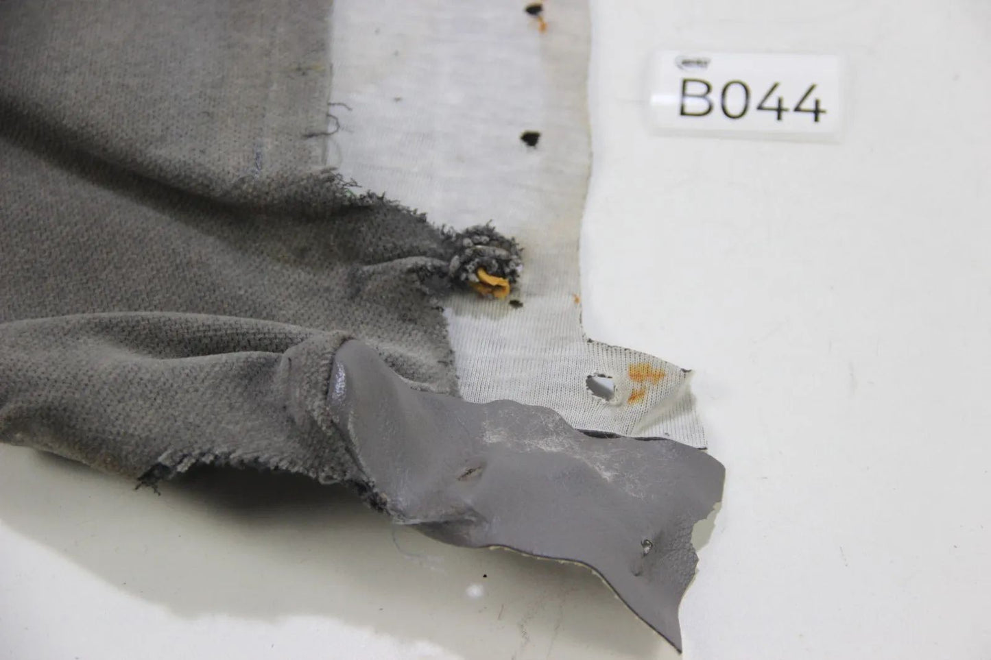 Original BMW E30 316i-325i M3 3er Sportsitzbezug Wange oben rechts Grau