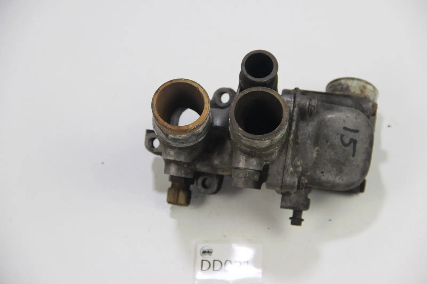 Original BMW E3 E9 E24 E23 E32 E34 E28 Thermostatgehäuse 1250351 1250355