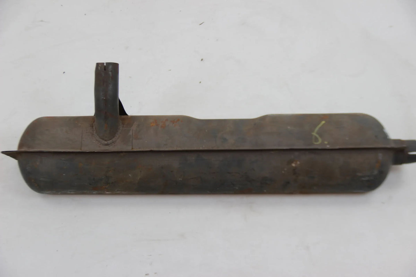 Original BMW Neue Klasse 1800 Endschalldämpfer NOS Auspuff 18121103806