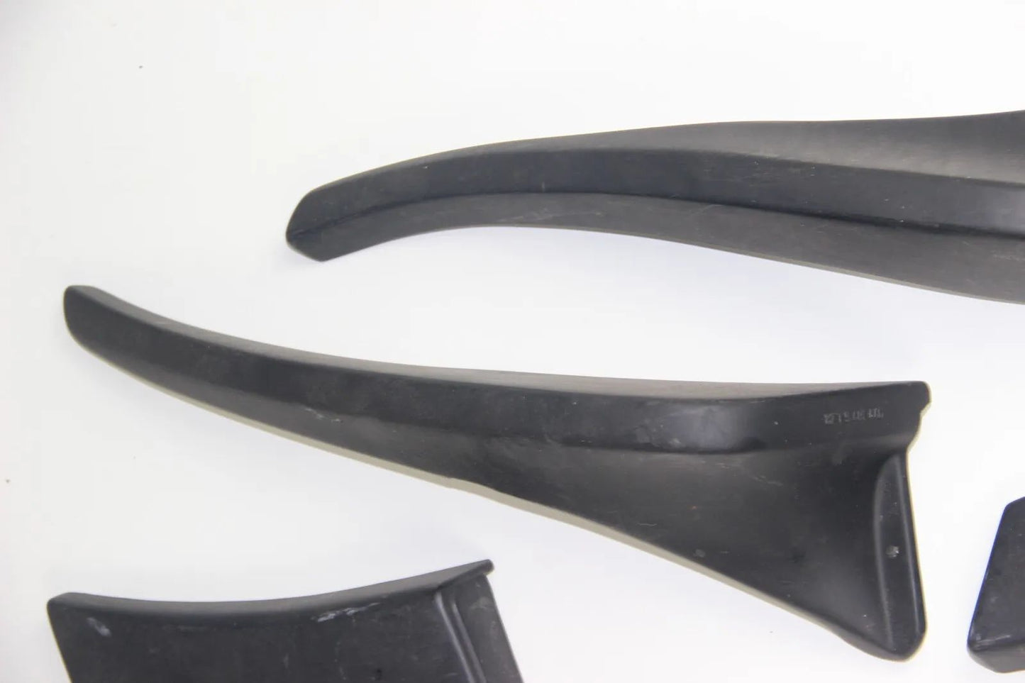 Original BMW E30 Steinschlagschutz Satz komplett neu vorne hinten 82119413940