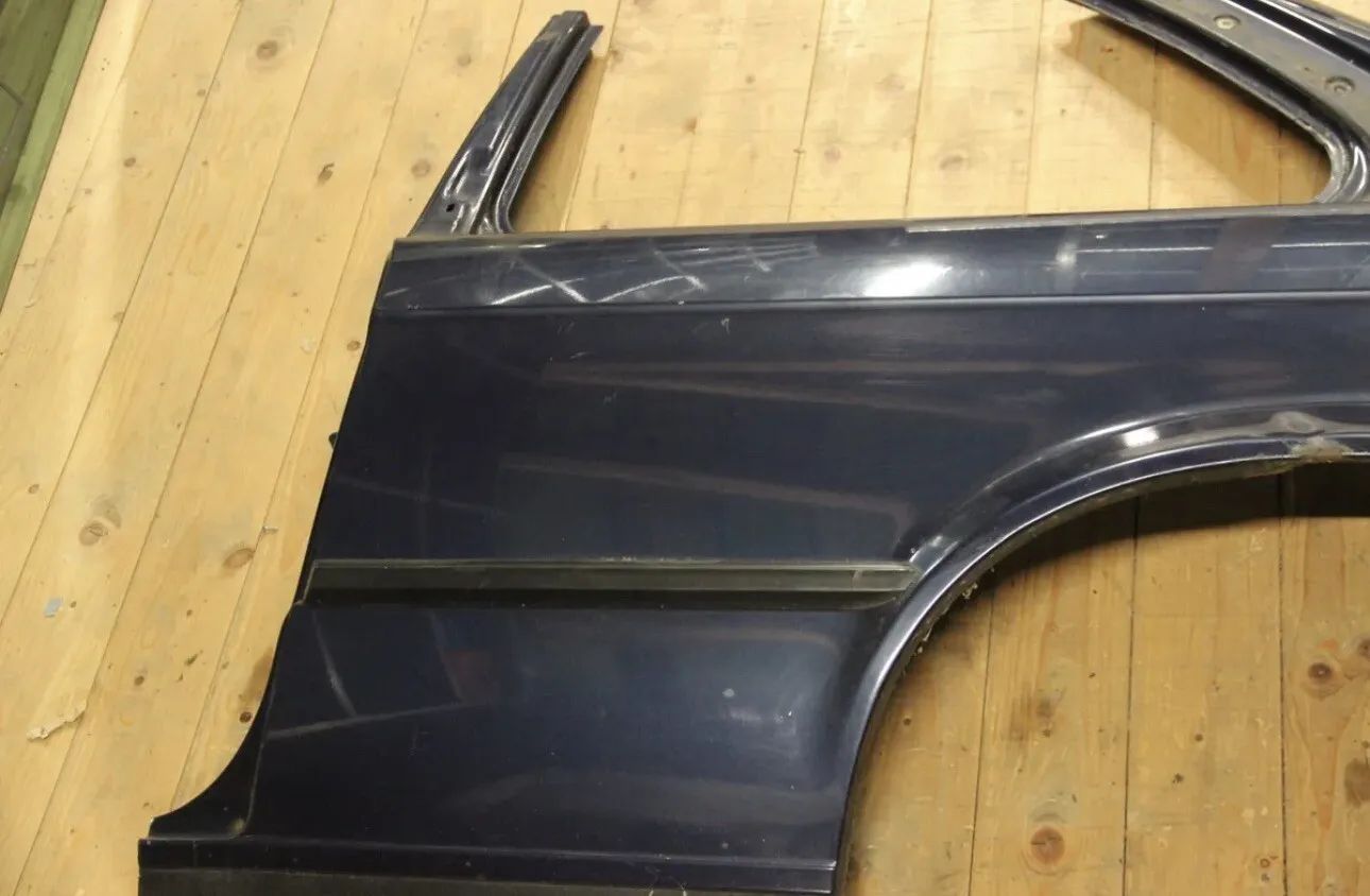 BMW E30 NFL Seitenwand Kotflügel Hinten Links  Quarter Panel 2 Türer 1961536
