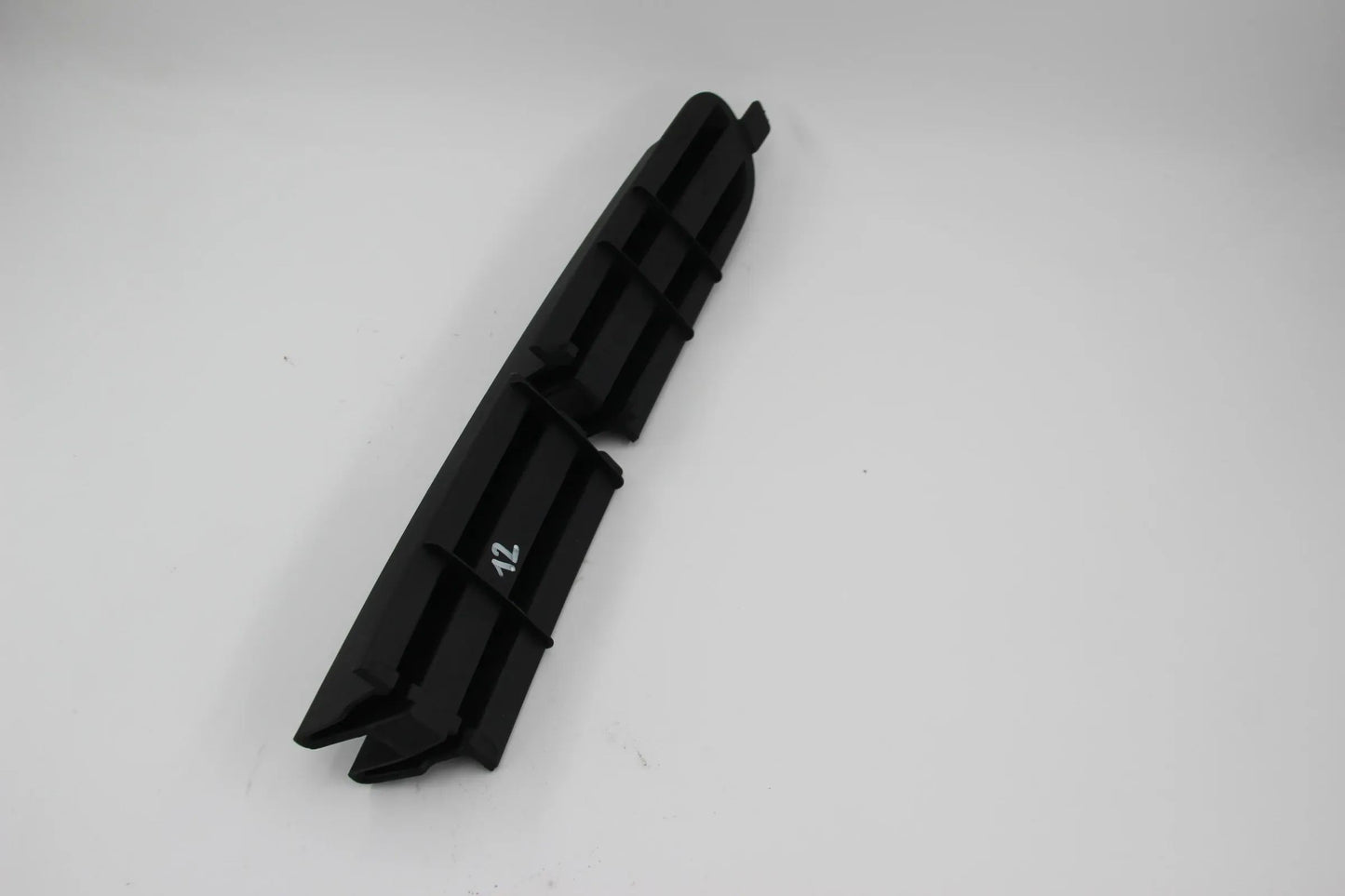 Orig BMW E46 318i M43 Gitter geschlossen rechts Verkleidung vorn  51118226612