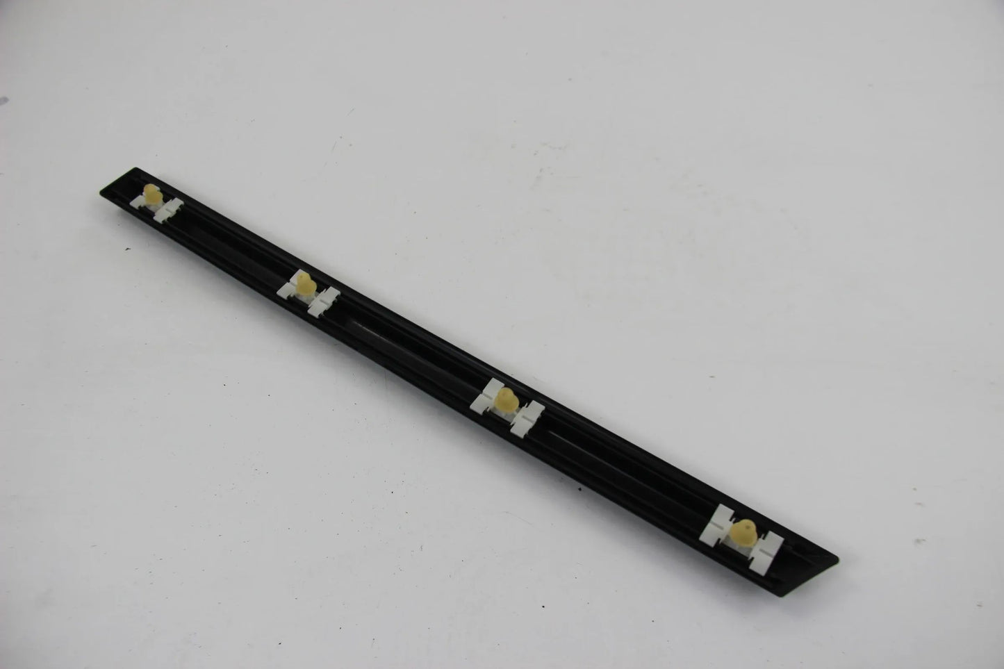 Original BMW E36 316g-318ti Stossleiste Seitenwand hinten rechts 51138146362