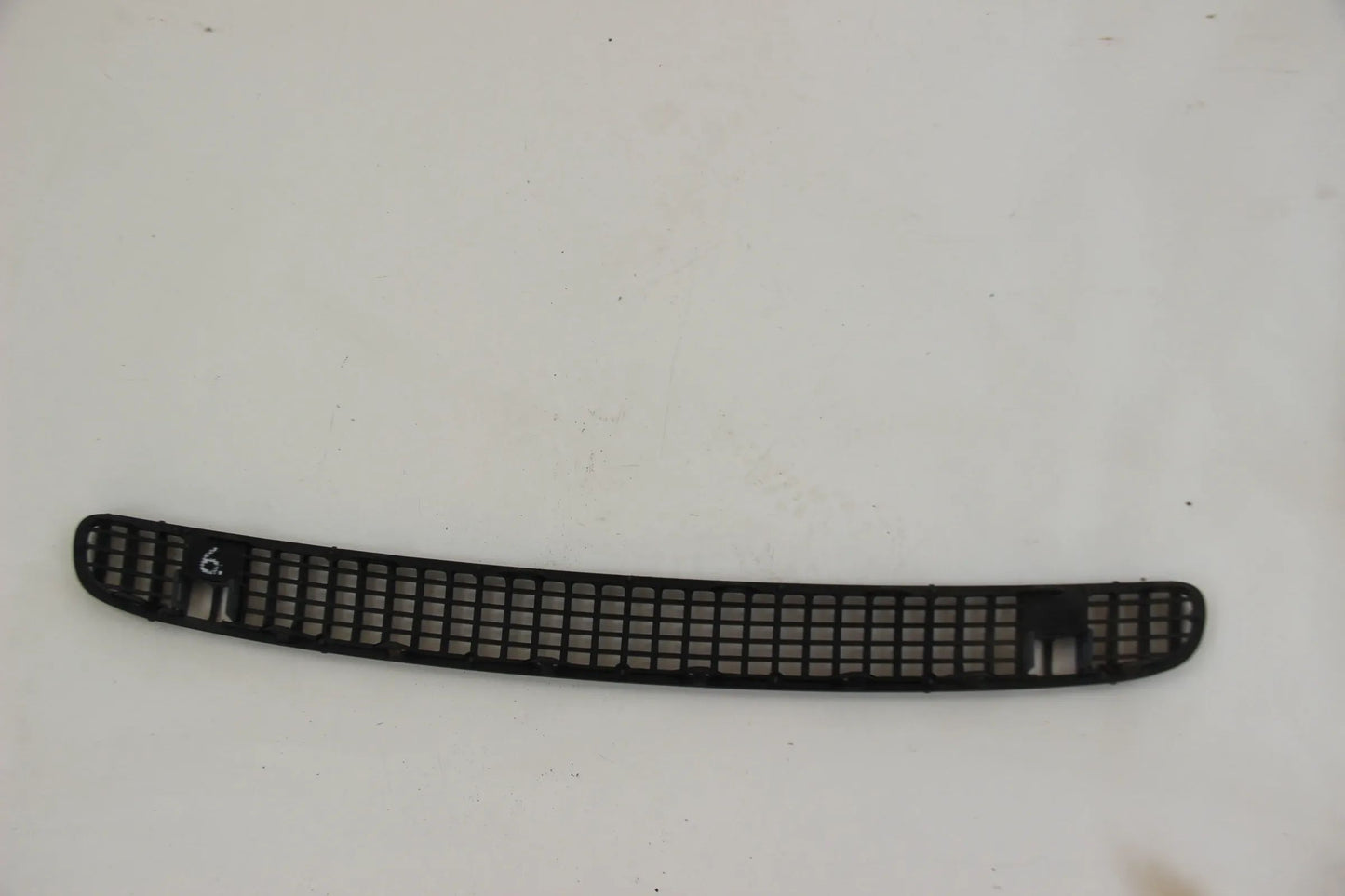 OEM BMW E46 316i-330xi Zierblende Äussere Blende Ziergitter grundiert 5113823023