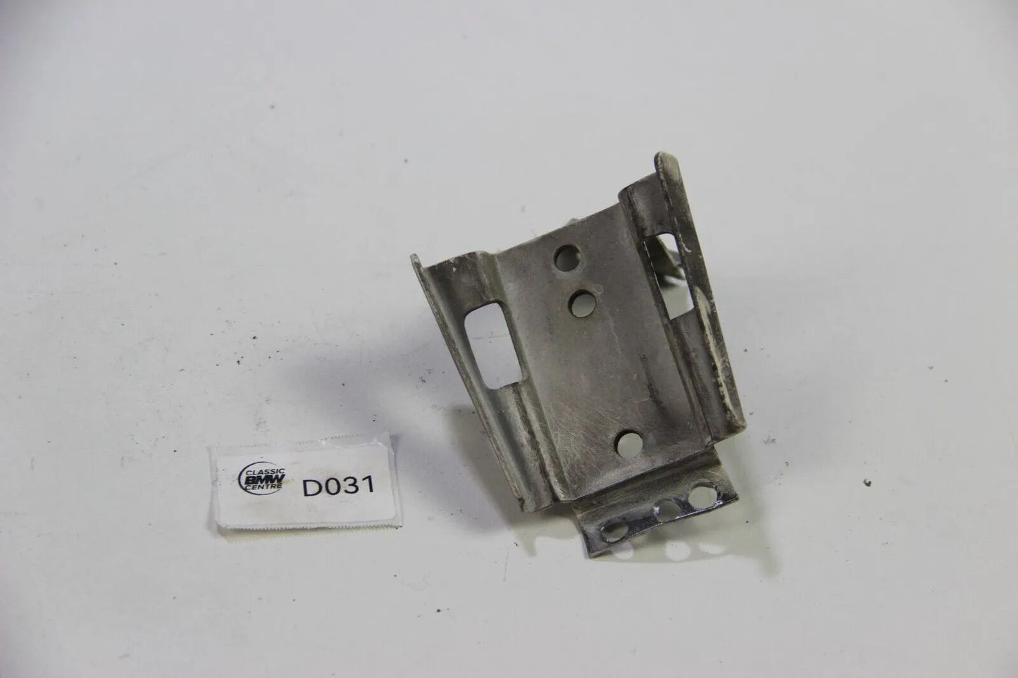 Original BMW E24 635csi Halterung Blech Repraturblech Wiwa Behälter 4141865602
