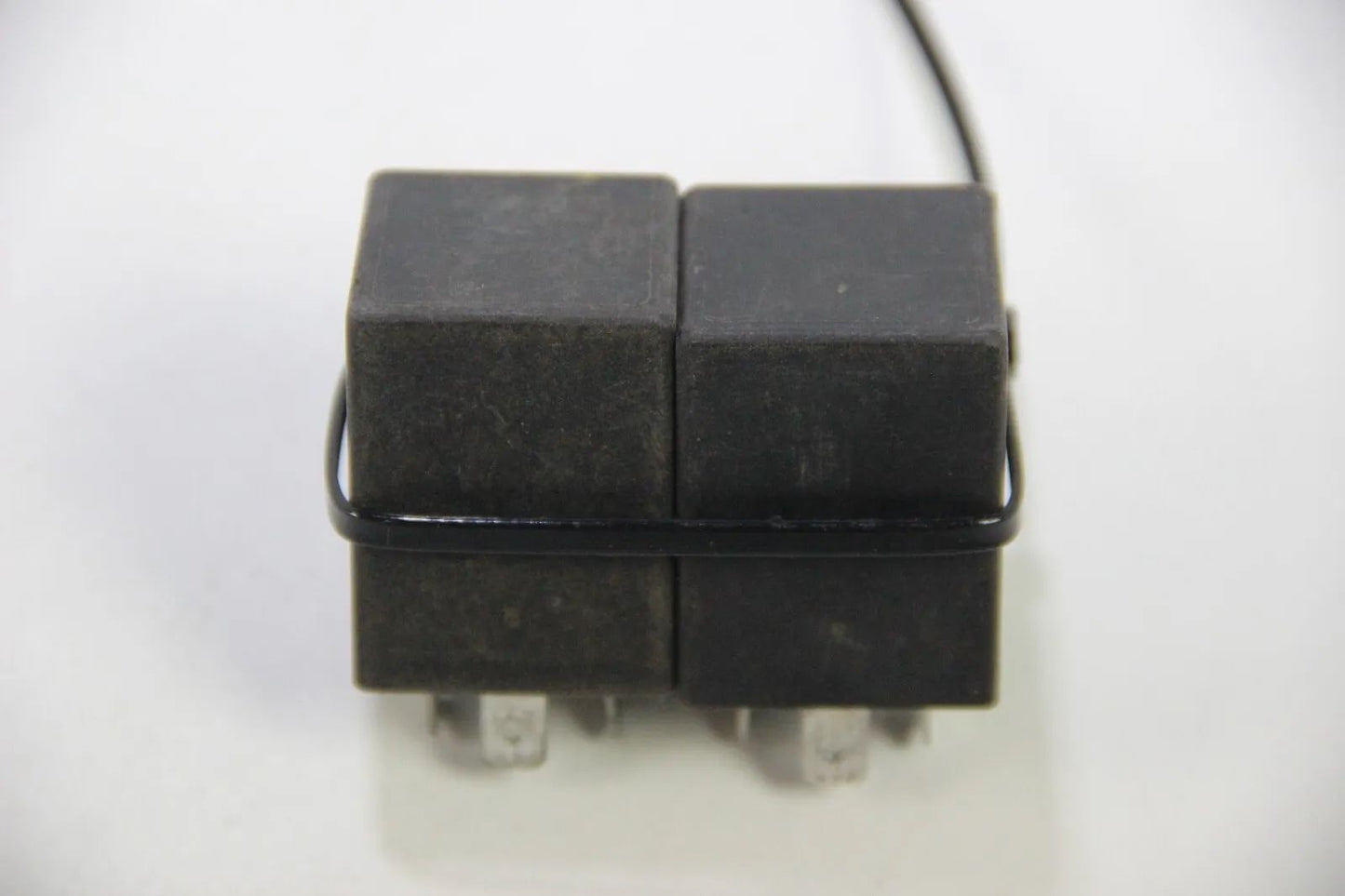 Original Opel Corsa Astra Calibra Relais Blinkrelais Blinkgeber Relay  90055543