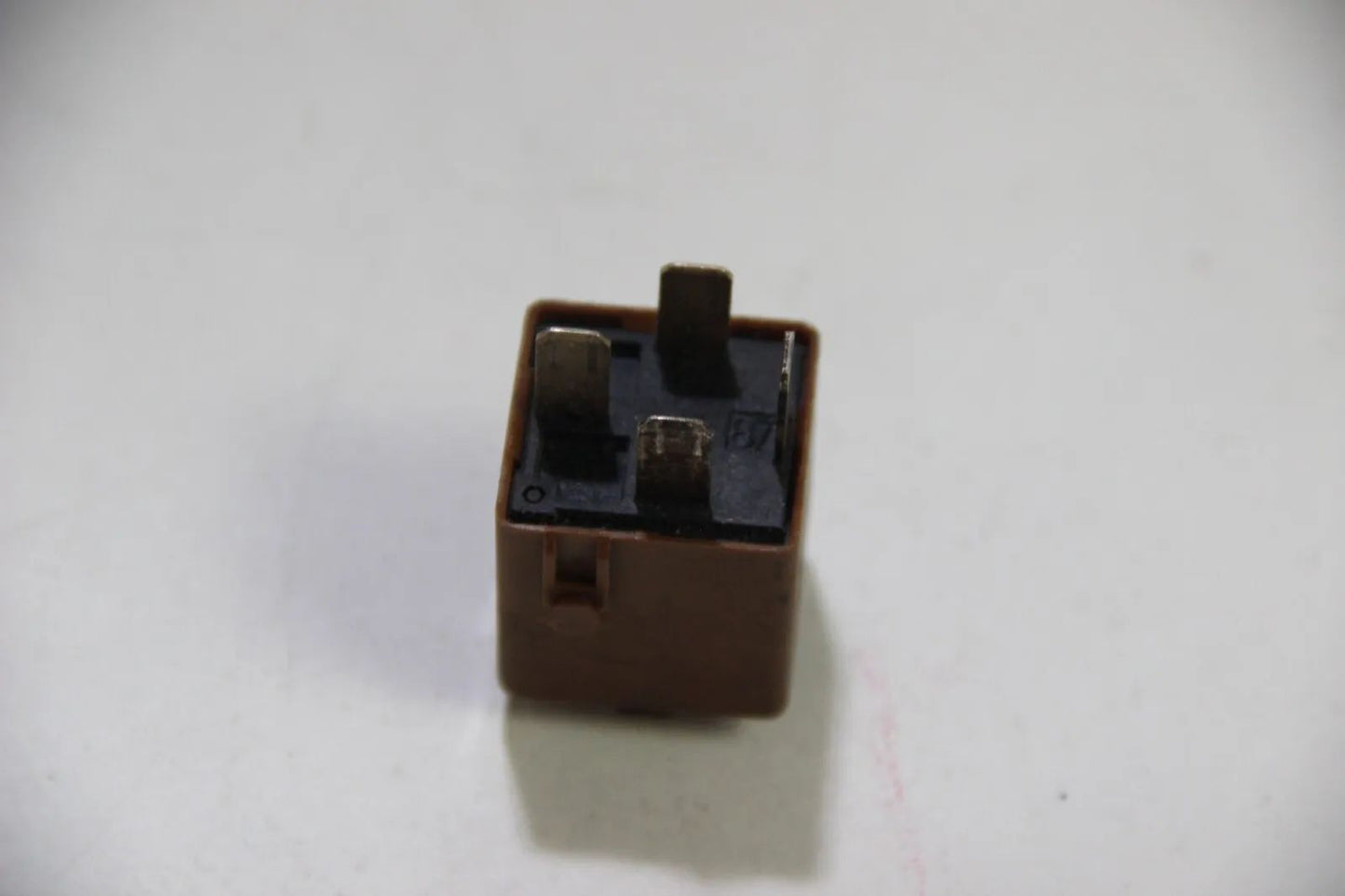 Original BMW E34 E32 Relais Relay Schliesser lehmbraun Braun Relais  61311388729