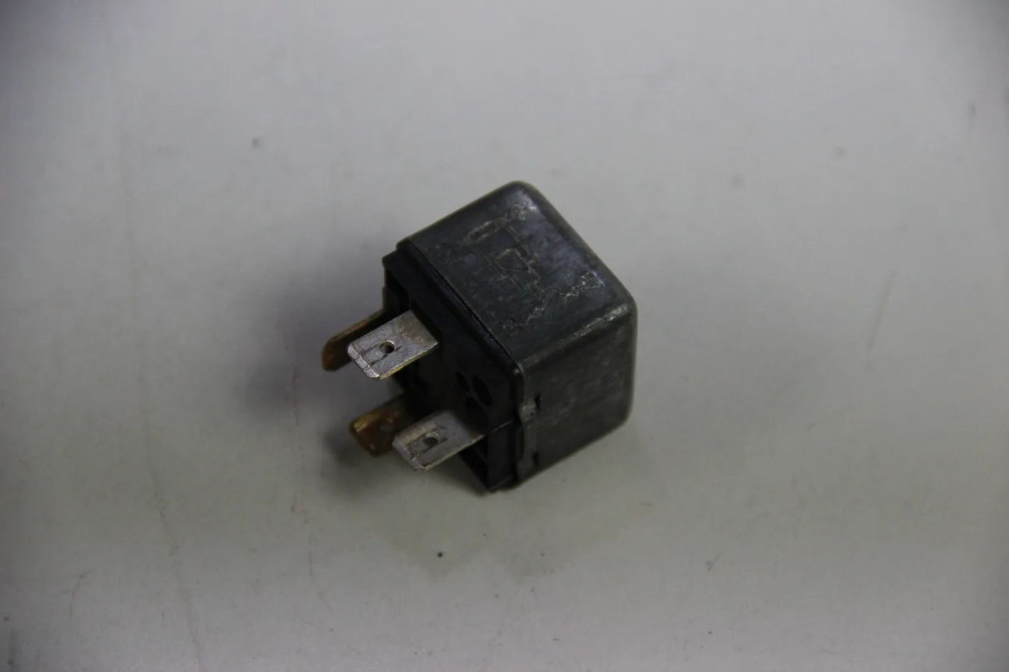 Original Bosch BOSCH Arbeitsrelais Steuerrelais Relais Relay 0332014415