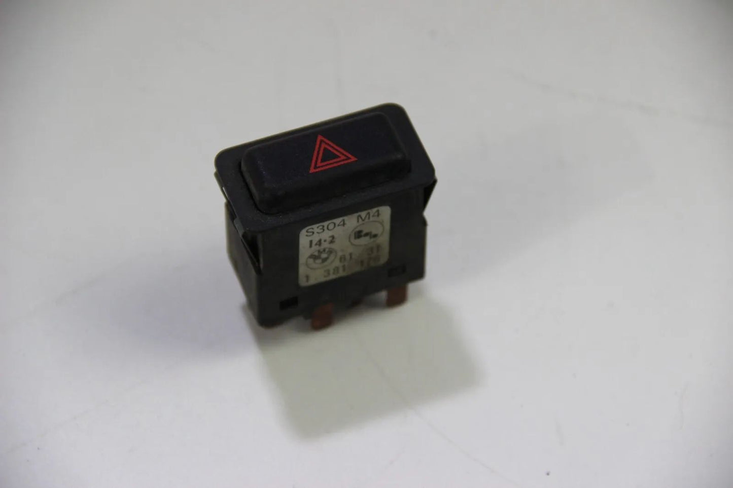 Original BMW E30 3er 316i-325i M3 Schalter Warnblinker  61311381176