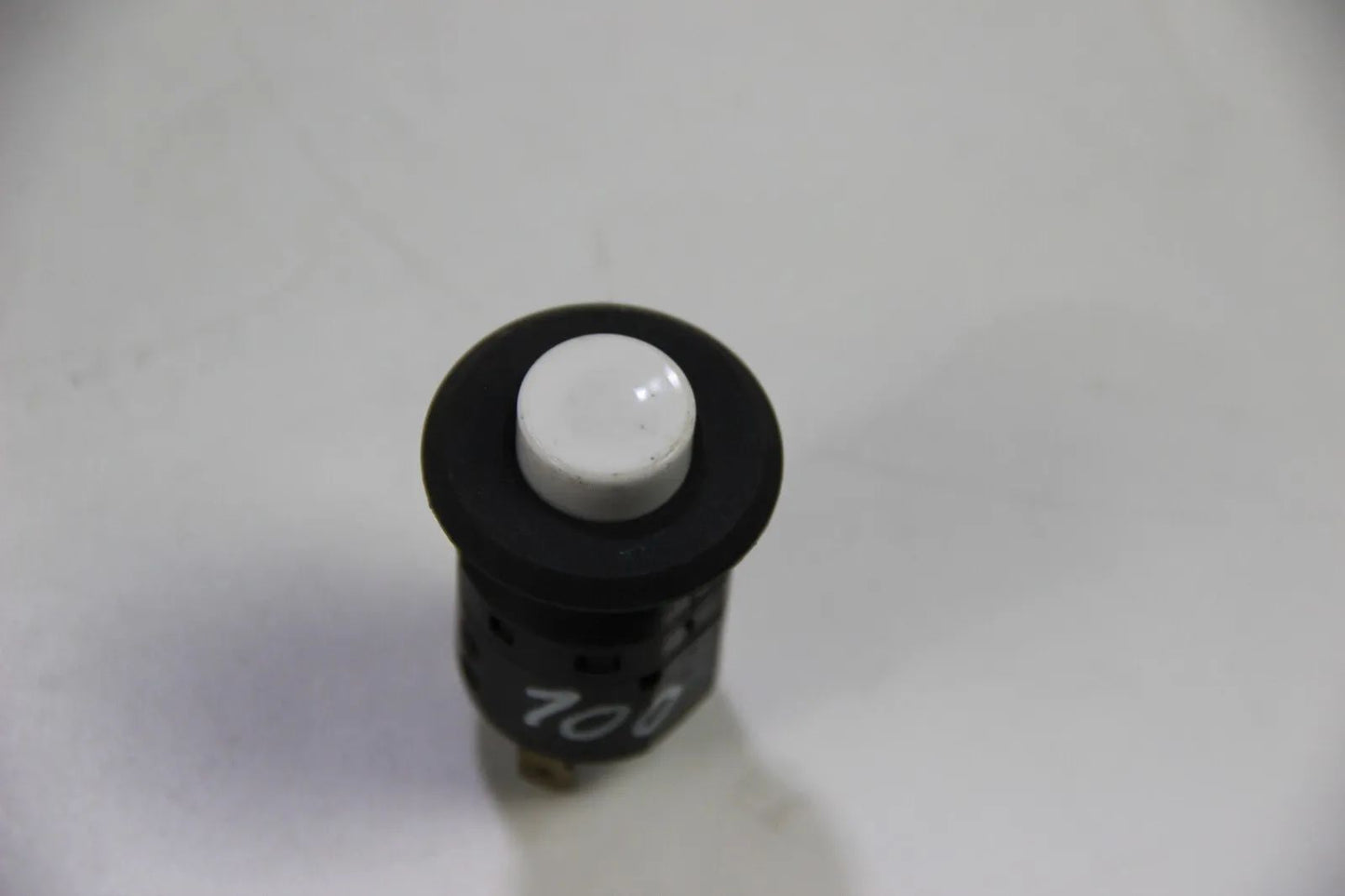 Original BMW E9 2.5 2.8 3.0 cs csi csl Schalter Switch weiß Klima AC