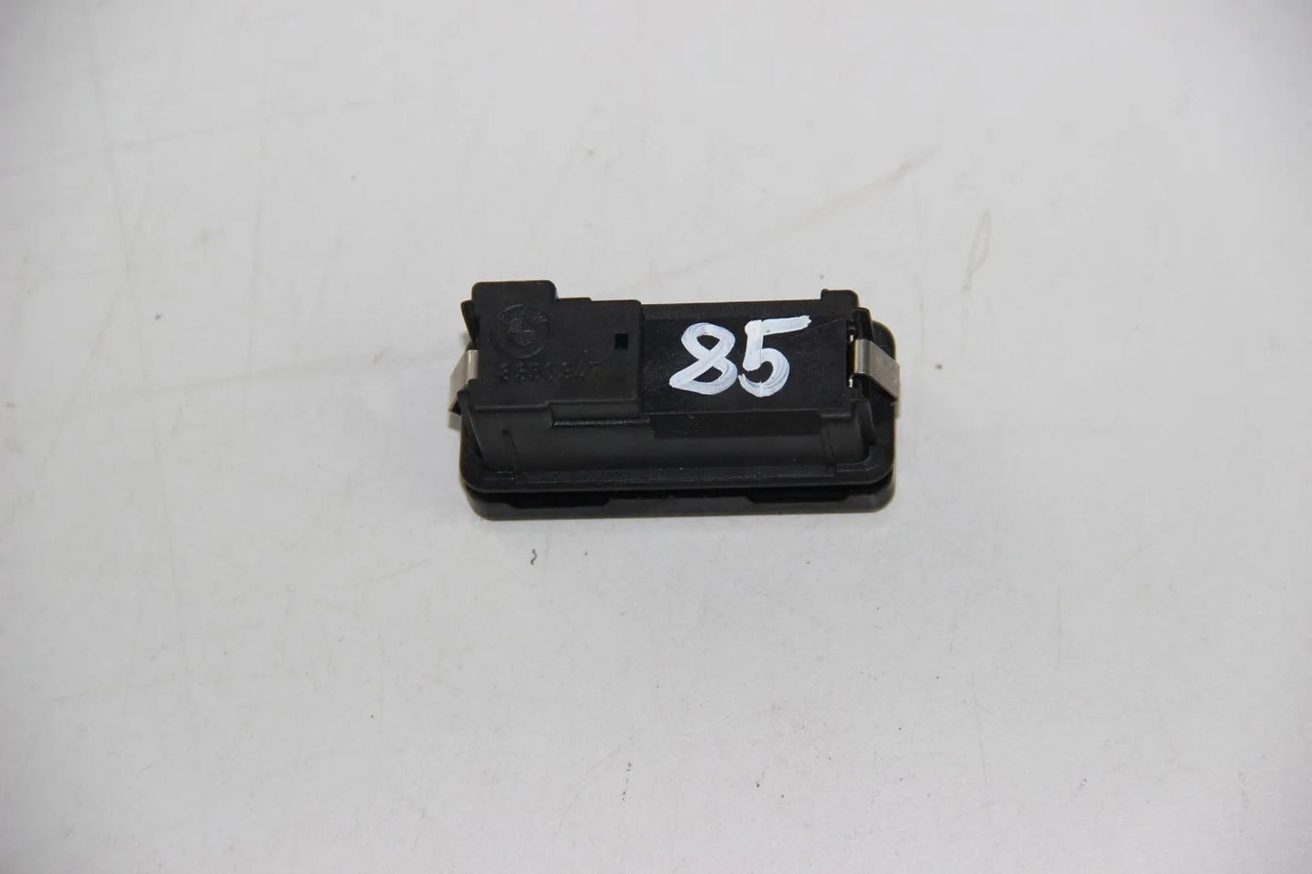 BMW E39 E38 Warnblinker Schalter Hazard Switch  8350947