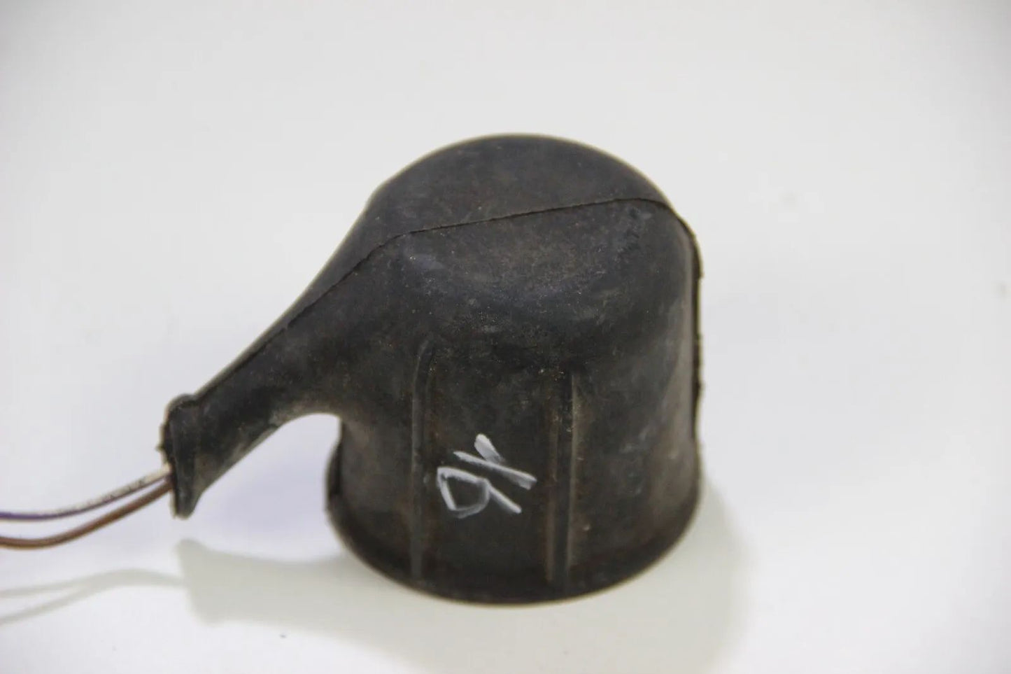 Original BMW E30 VFL Abdeckung Scheinwerfer Stecker Gummi Tülle 61131372314