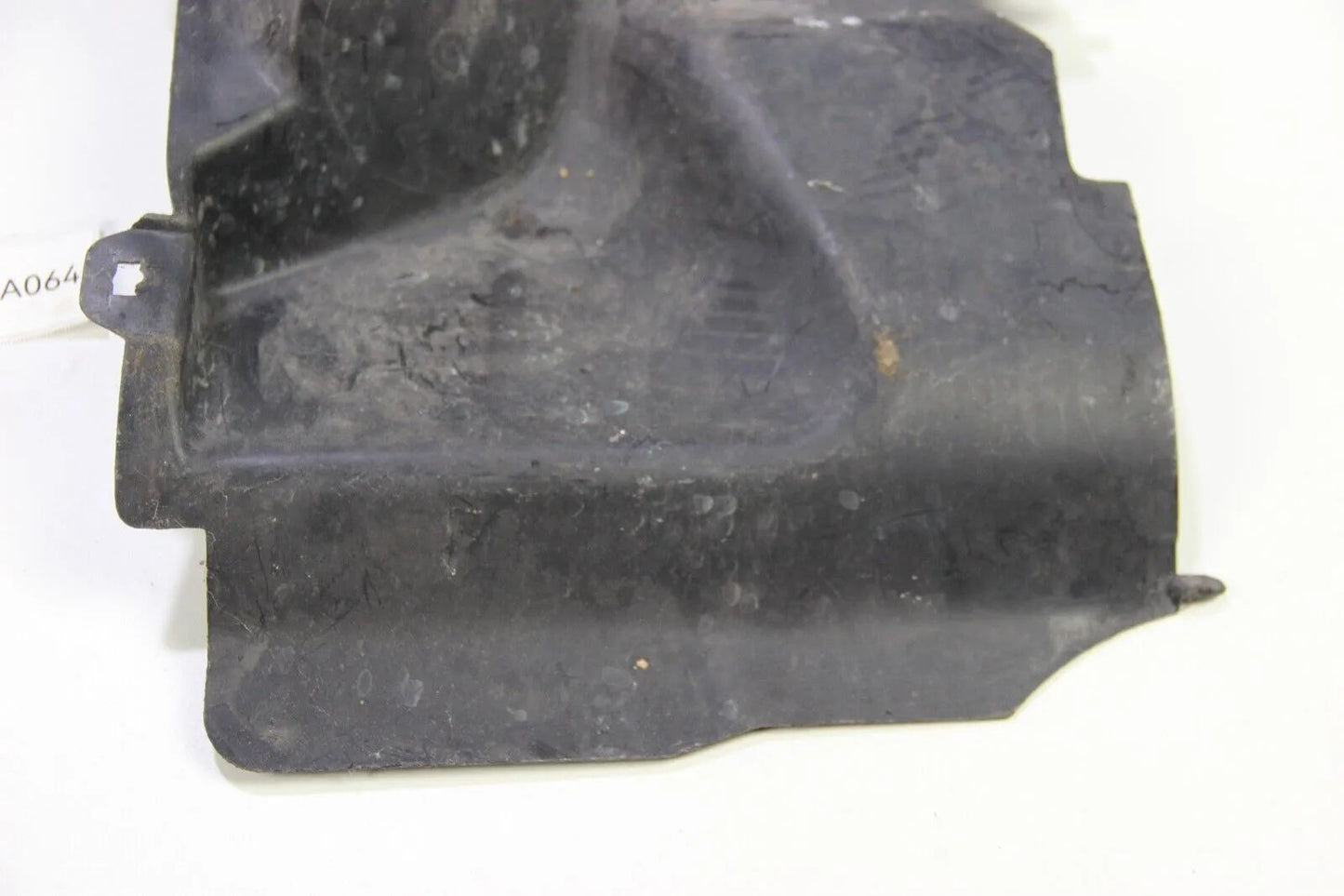 Original BMW E30 Scheinwerferabdeckung Motorraum Abdeckung Rechts 51711965252