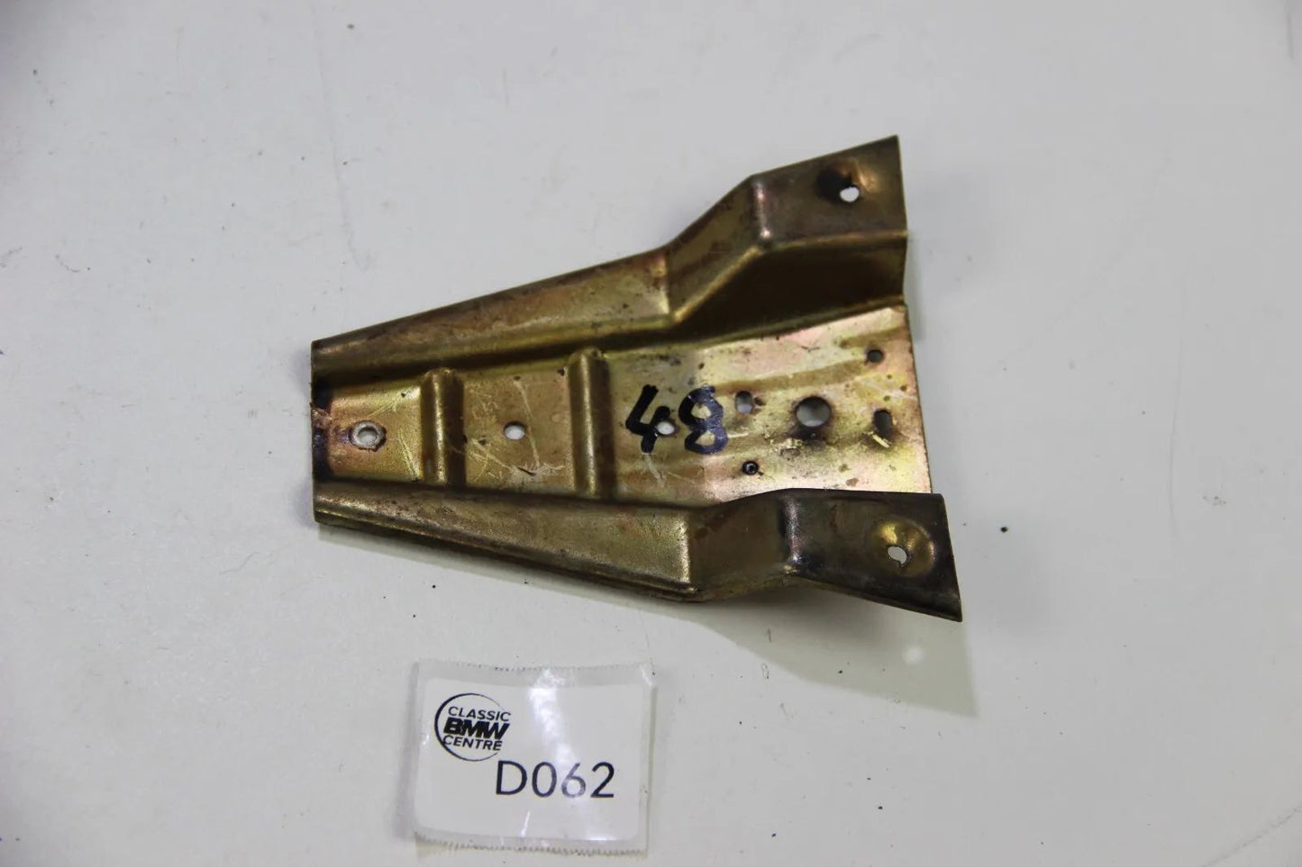 Original BMW E30 ZV Zentralverriegelung Halterung Steuergerät 1380302 316i-325i