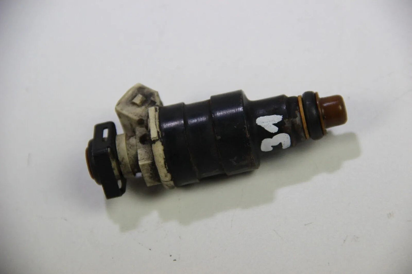 Original BMW E28 E30 320i 520i M20 Injektor Injector Einspritzventil 0280150208