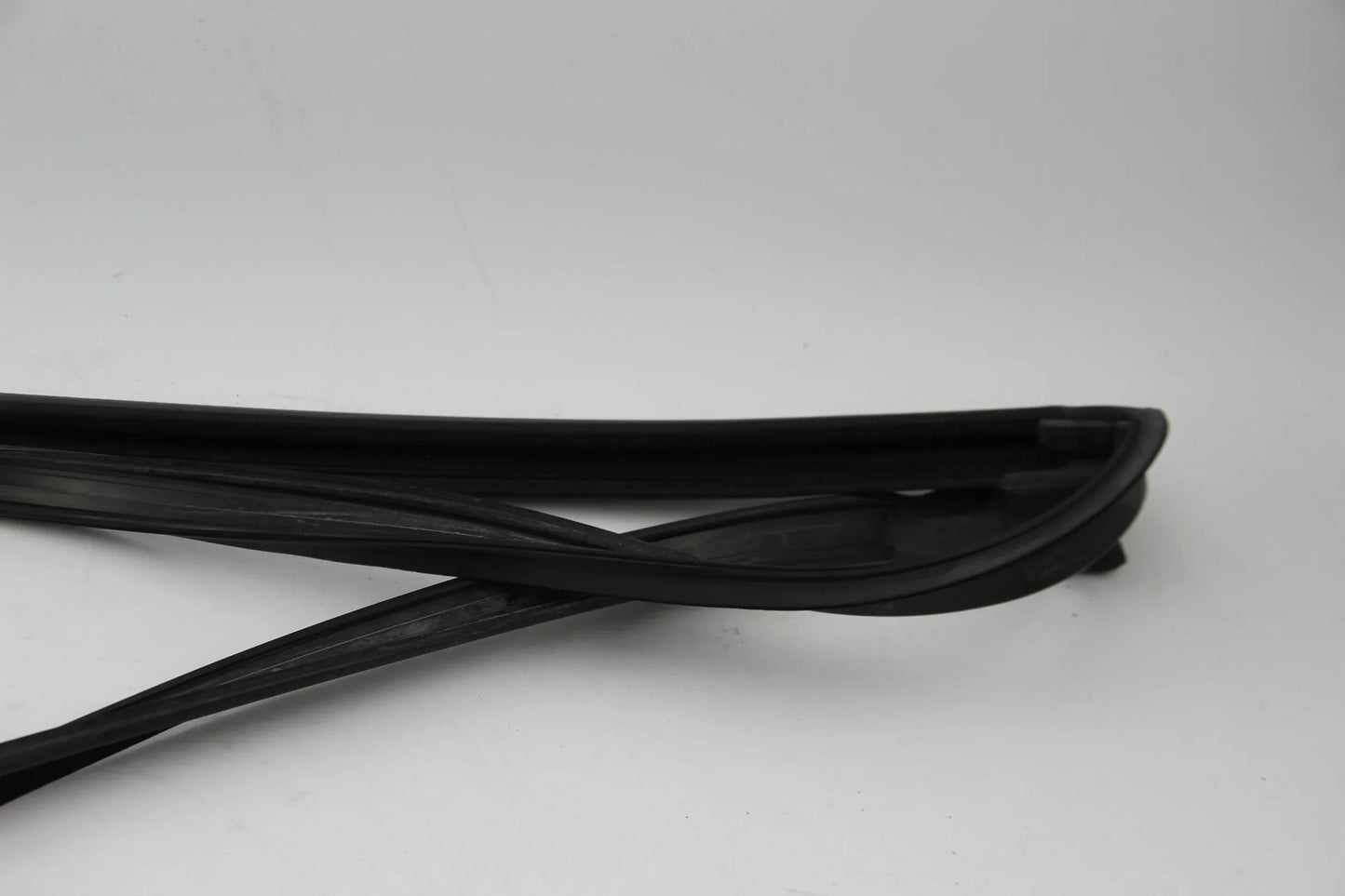 Original BMW Dichtung Türfuge Dachrahmen Gummi hinten links 51228254531