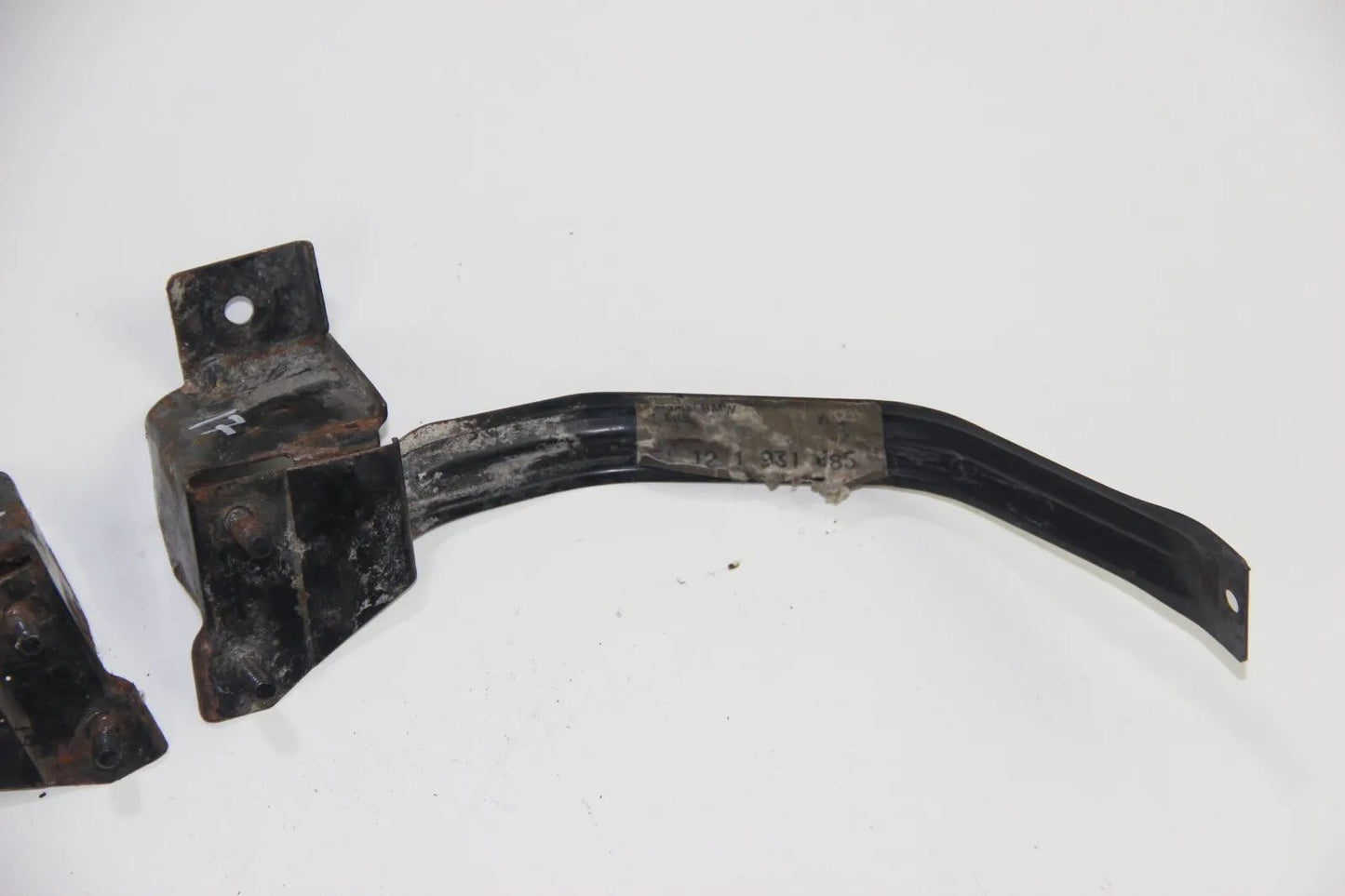 Original BMW E28 Stoßstangenhalterung M-Technik links rechts 1931684 1931685