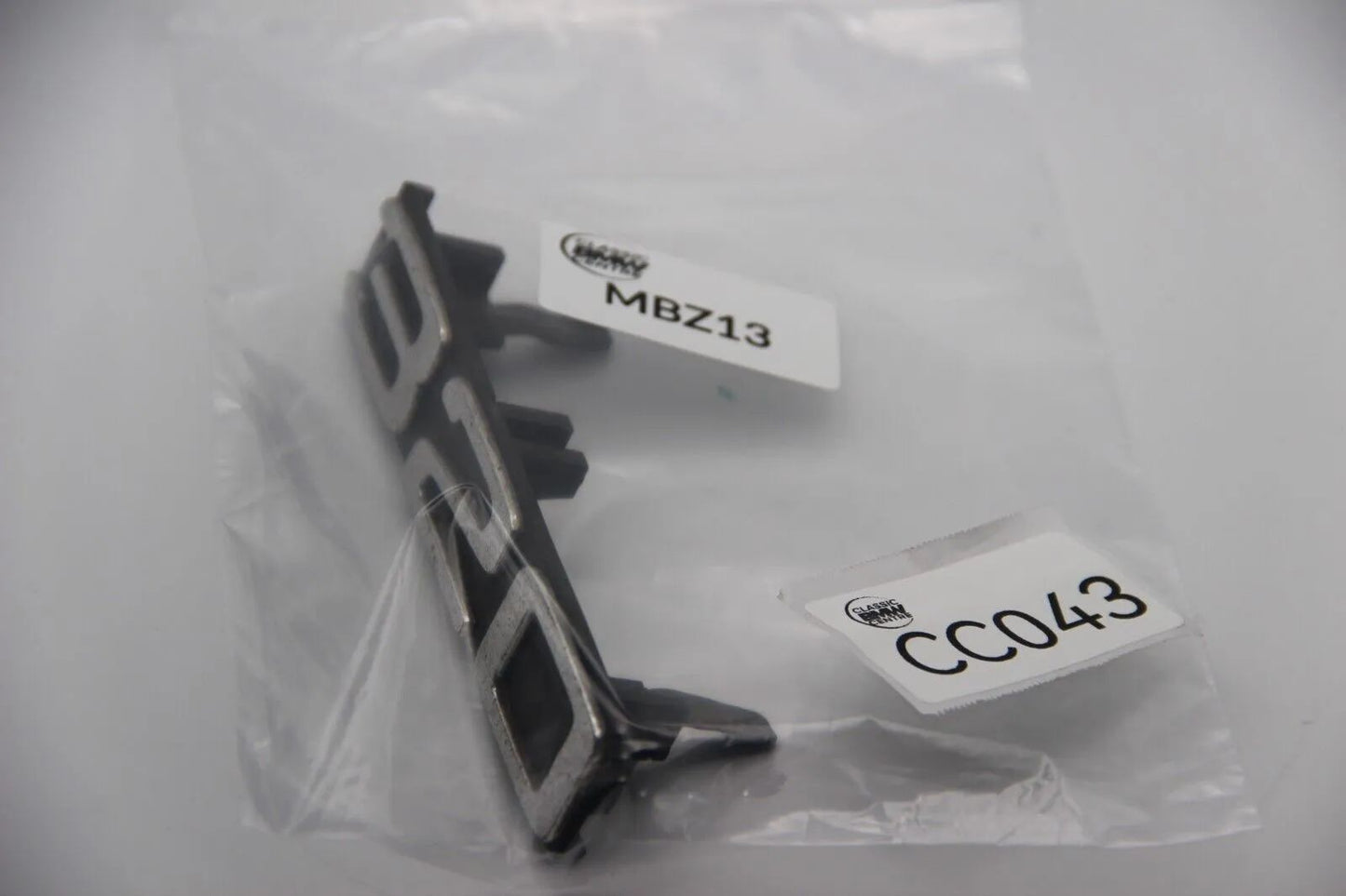 Original BMW E21 320 Kühlergrill Modellbezeichnung Emblem Badge Schriftzug