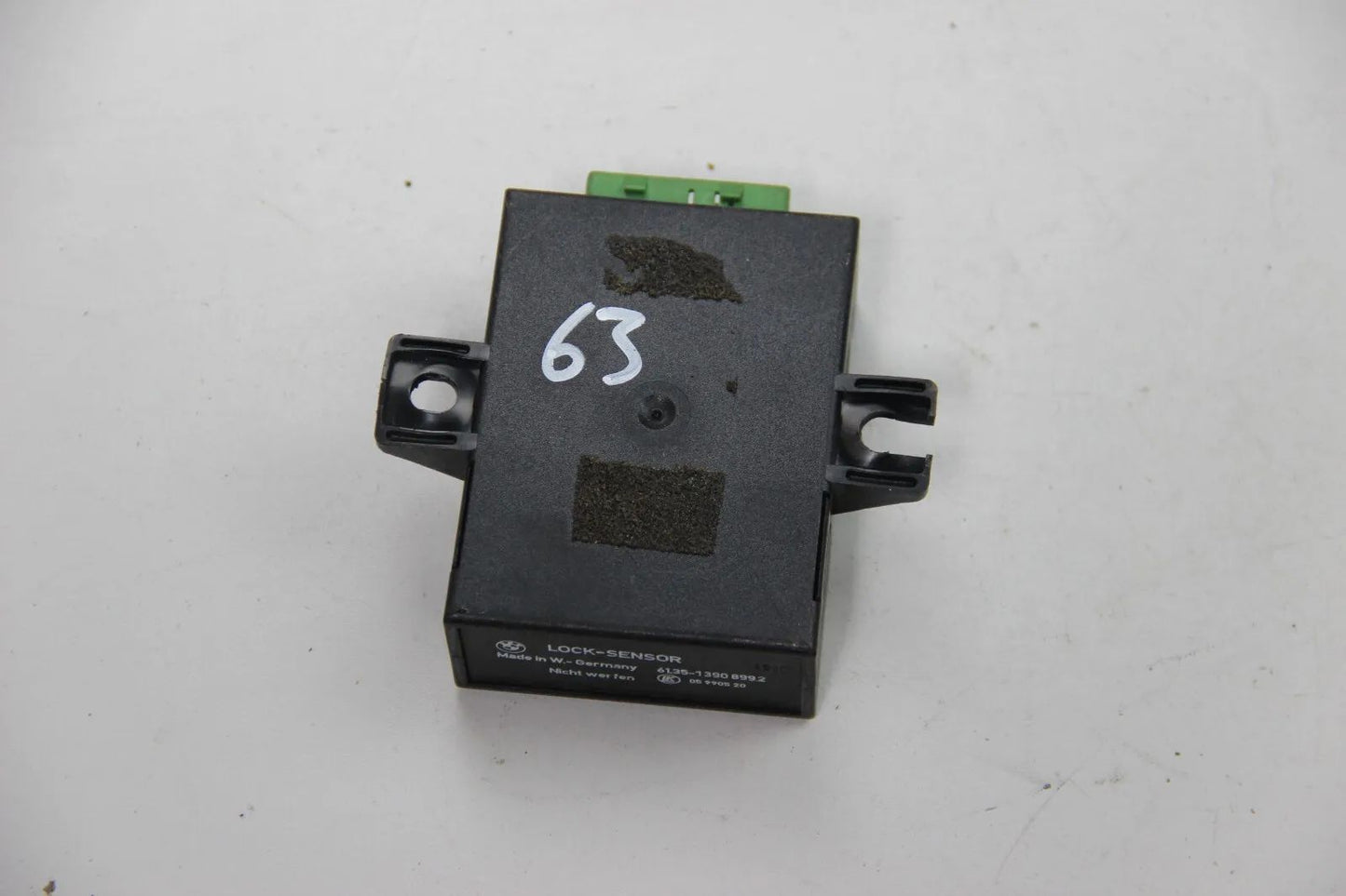 BMW E32 7er Lock-Sensor Grundmodul Steuergerät Modul 1390899