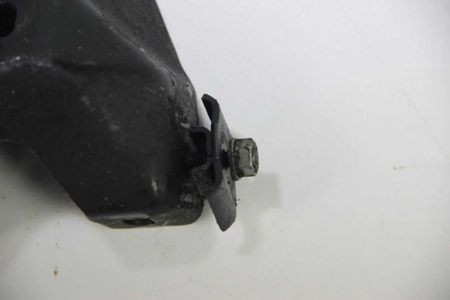 Original BMW E34 M5 Stütze Ansaugbrücke Luftsammler 11611311639 Bracket Holder