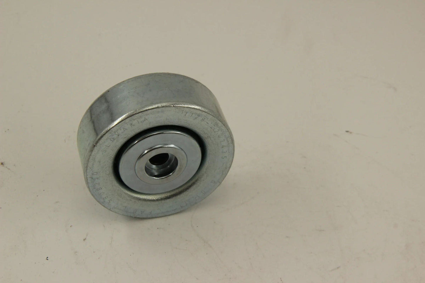 Original BMW E46 E39 E38 E53   Rolle Riementrieb Wasserpumpe  11282247435