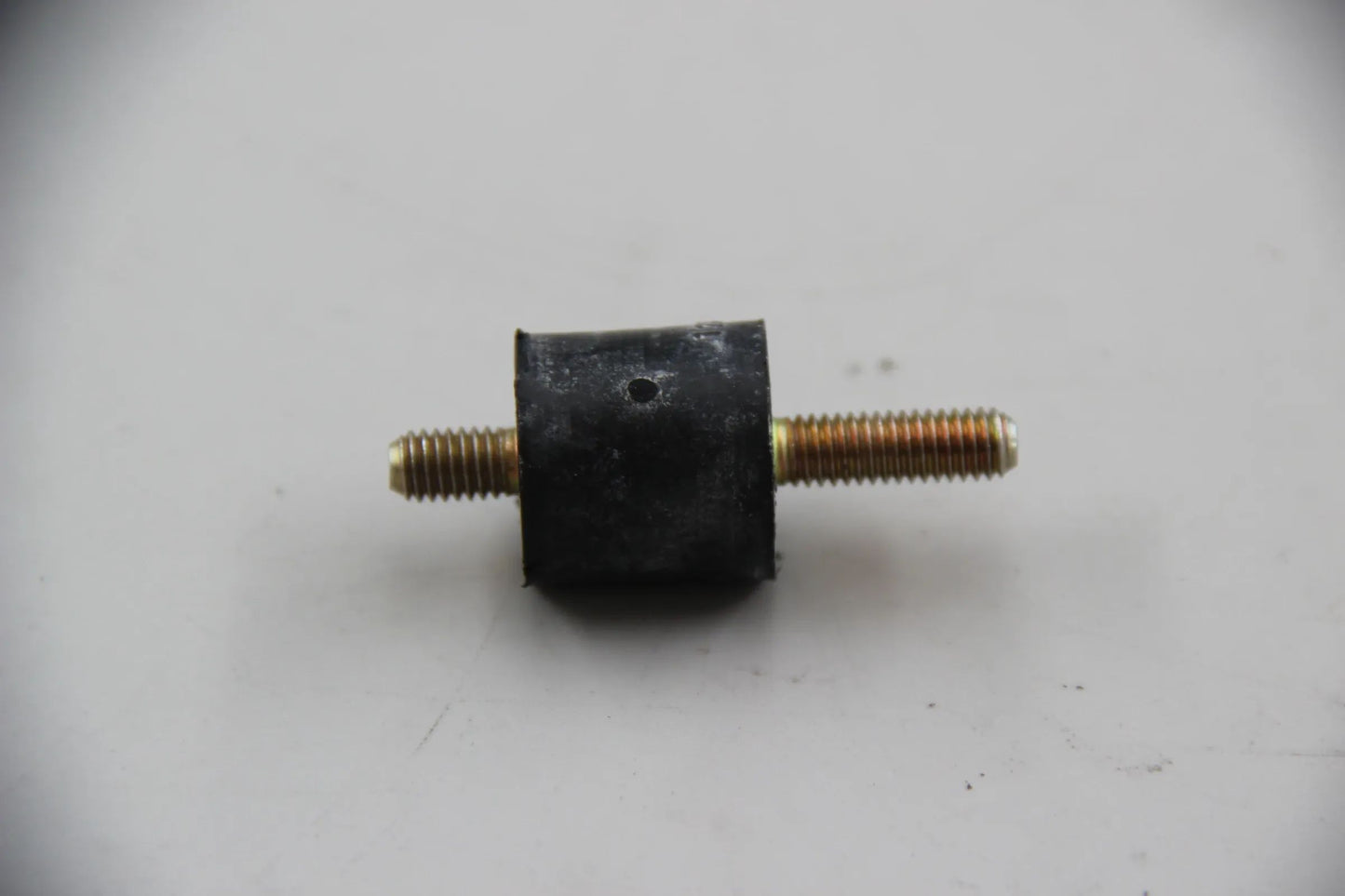 Original BMW E36 E46 E34 E39 E60 E61 E38 E66 E83 E53 Z3 Gummilager 11121730356
