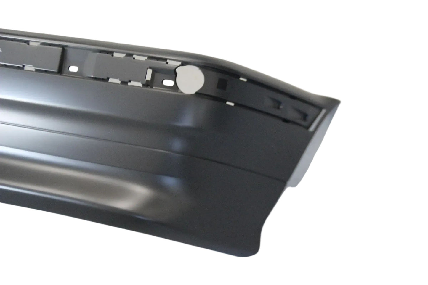 BMW E36 316-323i bis 09/96 Compact Verkleidung Stossfänger hinten 51128146458