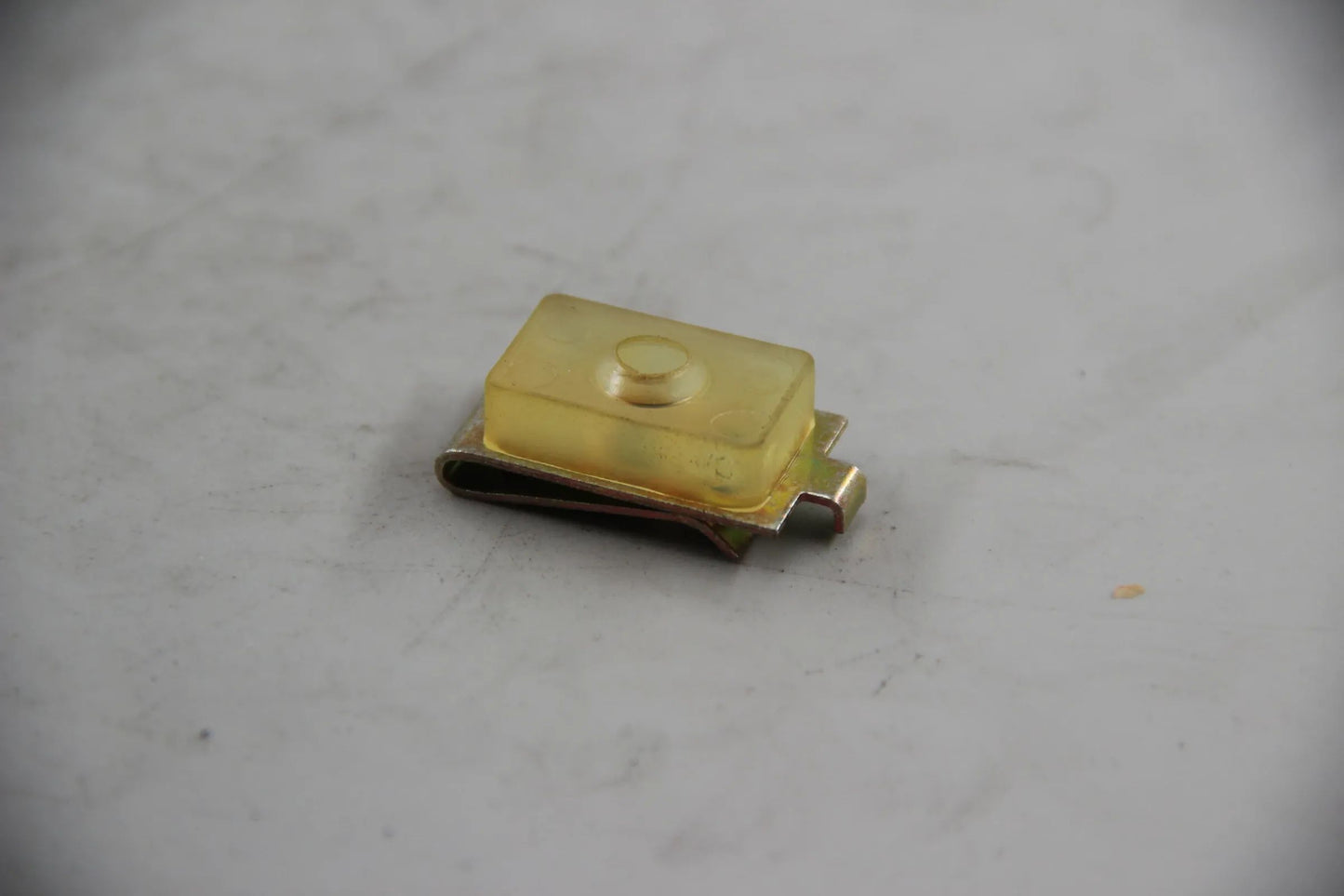 Original BMW E30 318i-325i E28 518i-535i M5 E24 Blechmutter 51111900386