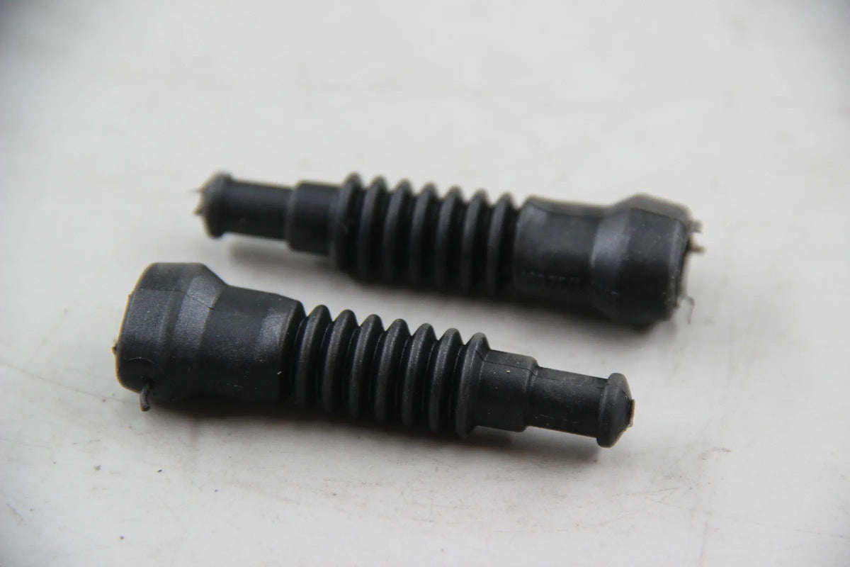 Original BMW E81 E88 E30 E93 E34 E61 E63 E38 2x Schutzkappe 2 POL. 12521732694