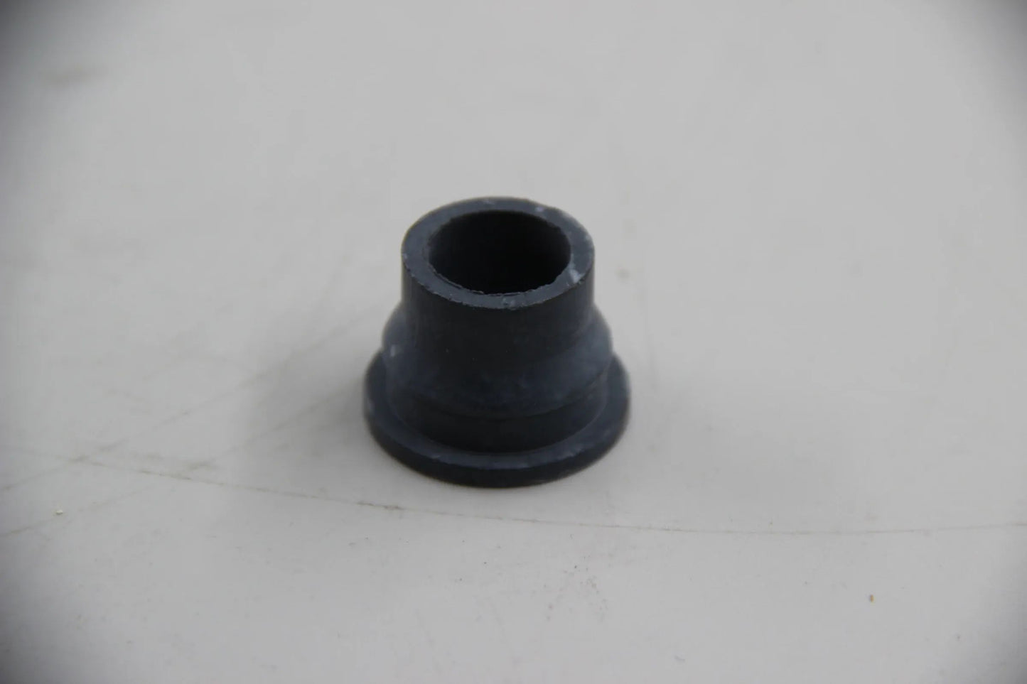 Original BMW E30 E36 E46 E28 E34 E39 E24 E23 2x Gummimuffe 61311369343