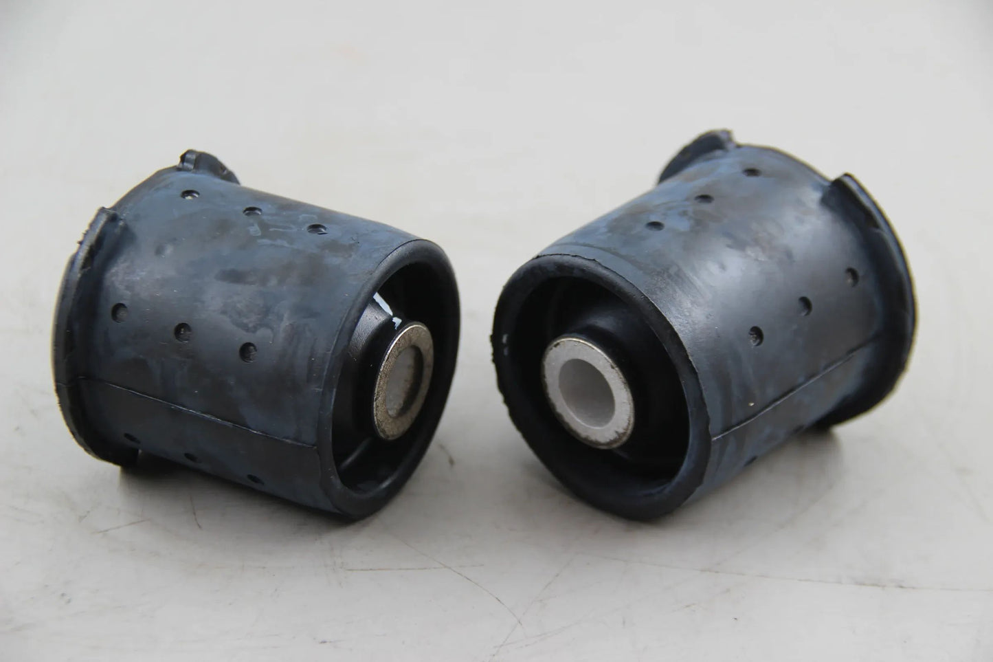 Original BMW E36 316i 318i 320i-328i M3 Satz Gummilager D=62,5MM 33319059301
