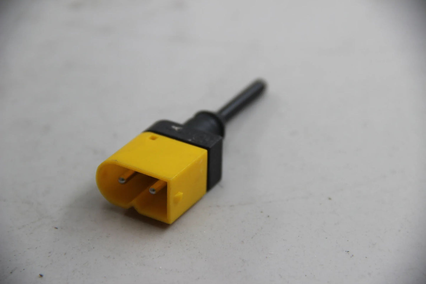 Original BMW E30 E36 E34 E32 E31 Z3 Aussentemperatursensor NOS NLA 65818350779