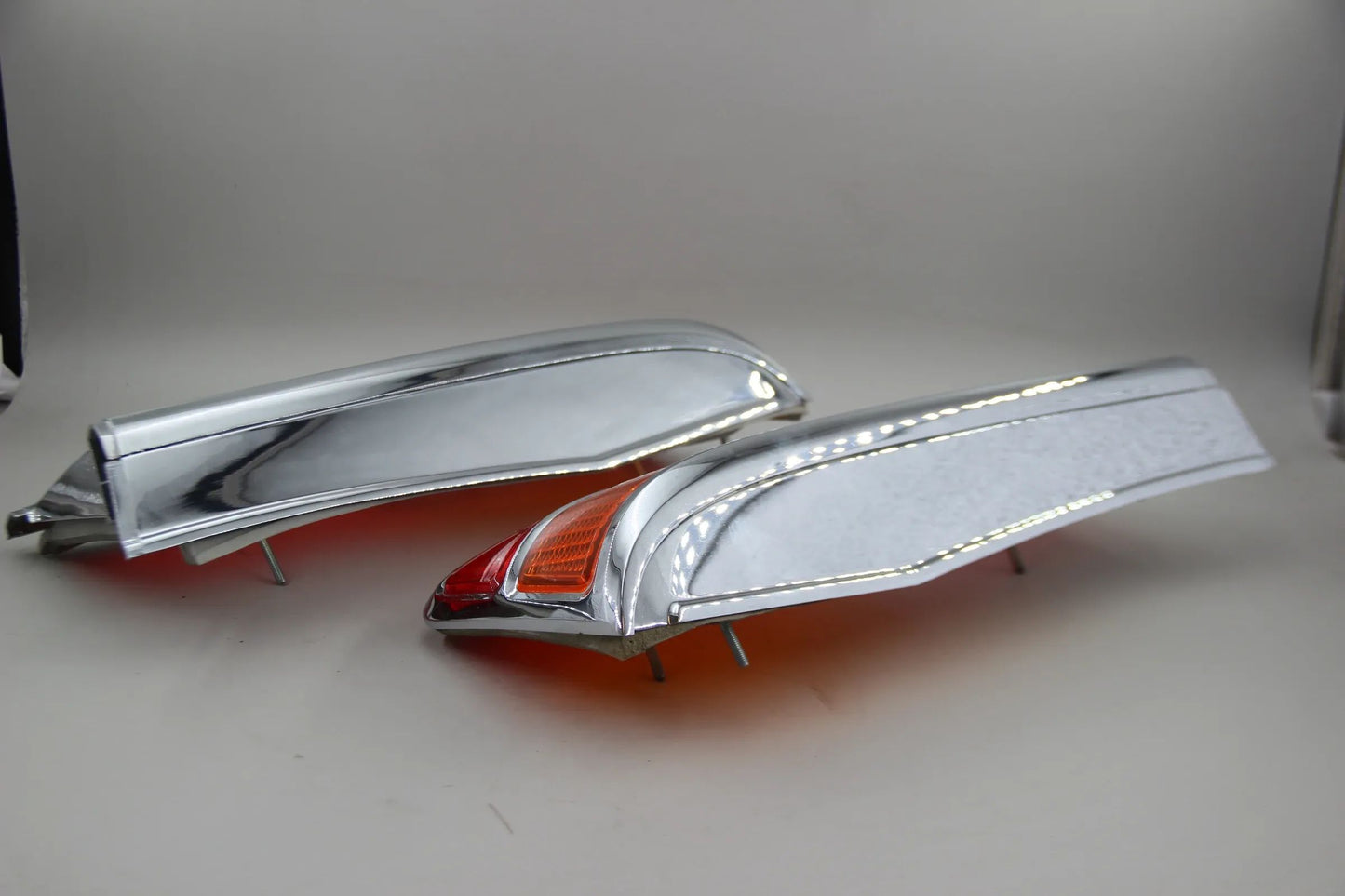 Original BMW NK 1800 2000 Lichtscheibe R + L chrom mit Chromleiste, Dichtung NOS NLA 8754115 8754116 / 24702 / 224701
