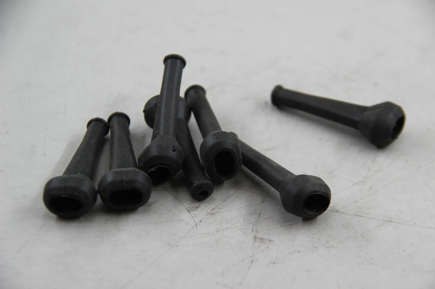 Original BMW E3 E30 E36 E12 E34 E24 E23 E31 7x Schutzkappe L=12,5MM 61131358330