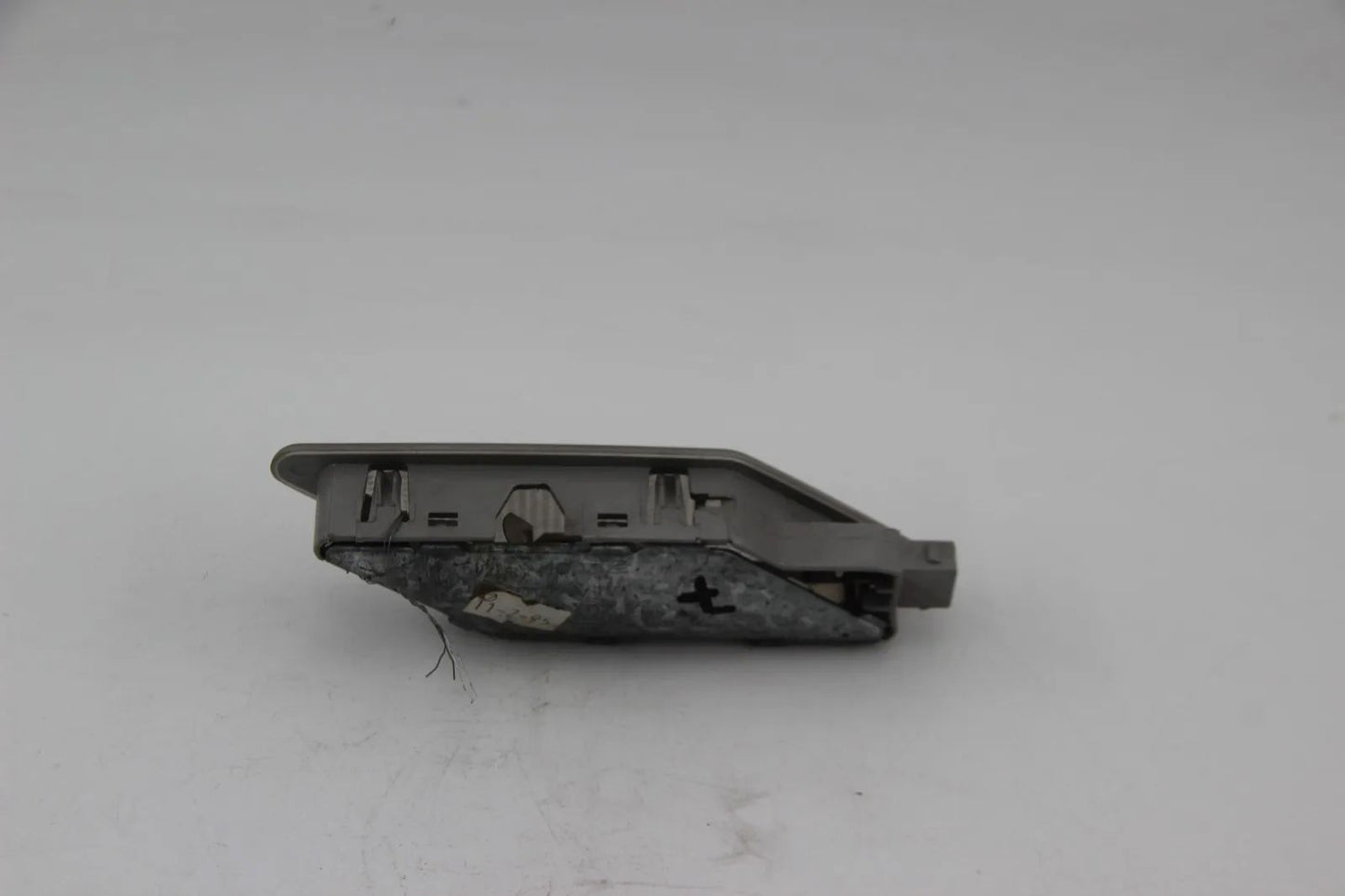 Original BMW E31 850Ci M70 850CSi S70 Innenleuchte hinten re PERL 63311387038