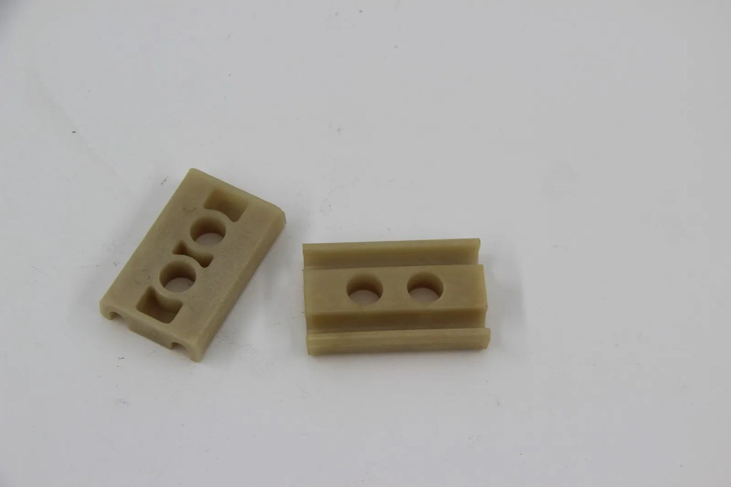 BMW E21 E12 316-323i 518-535i 2x Führung Feder Frontklappe Guide 41611832853 Neu