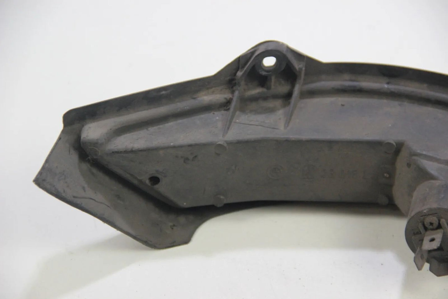 Original BMW E12 5er Blinker Halterung ohne Scheibe/Plastik Gehäuse links 23018