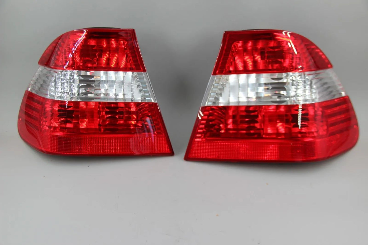 Original BMW E46 Nachrüstsatz Blink-/Rückleuchten hinten weiss NOS 63210141573