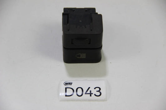 Original Audi Audi 80 coupe urquattro Lichtschalter negro braun 811941531