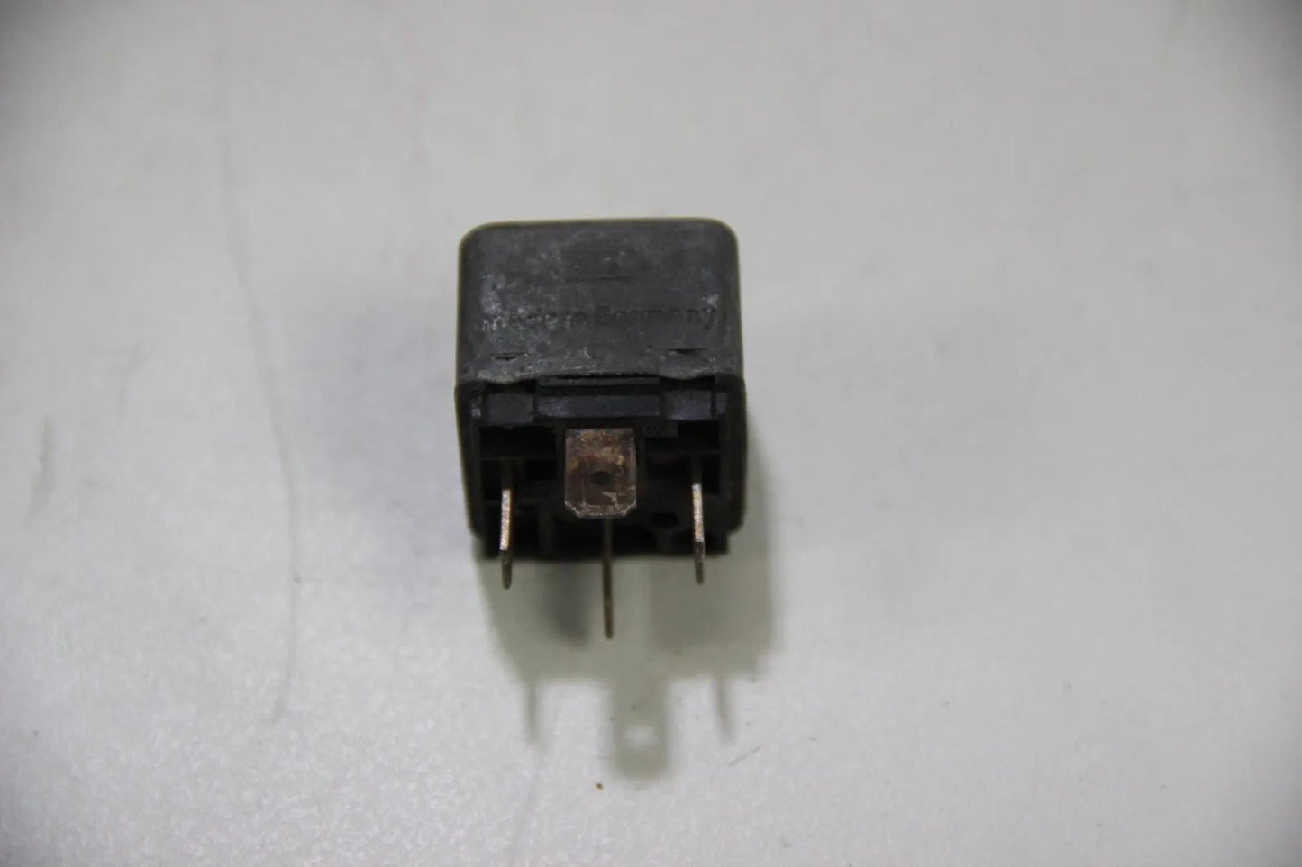 Original Bosch Relais Arbeitsrelais Steuerrelais Relay 12V 30A  0332014415